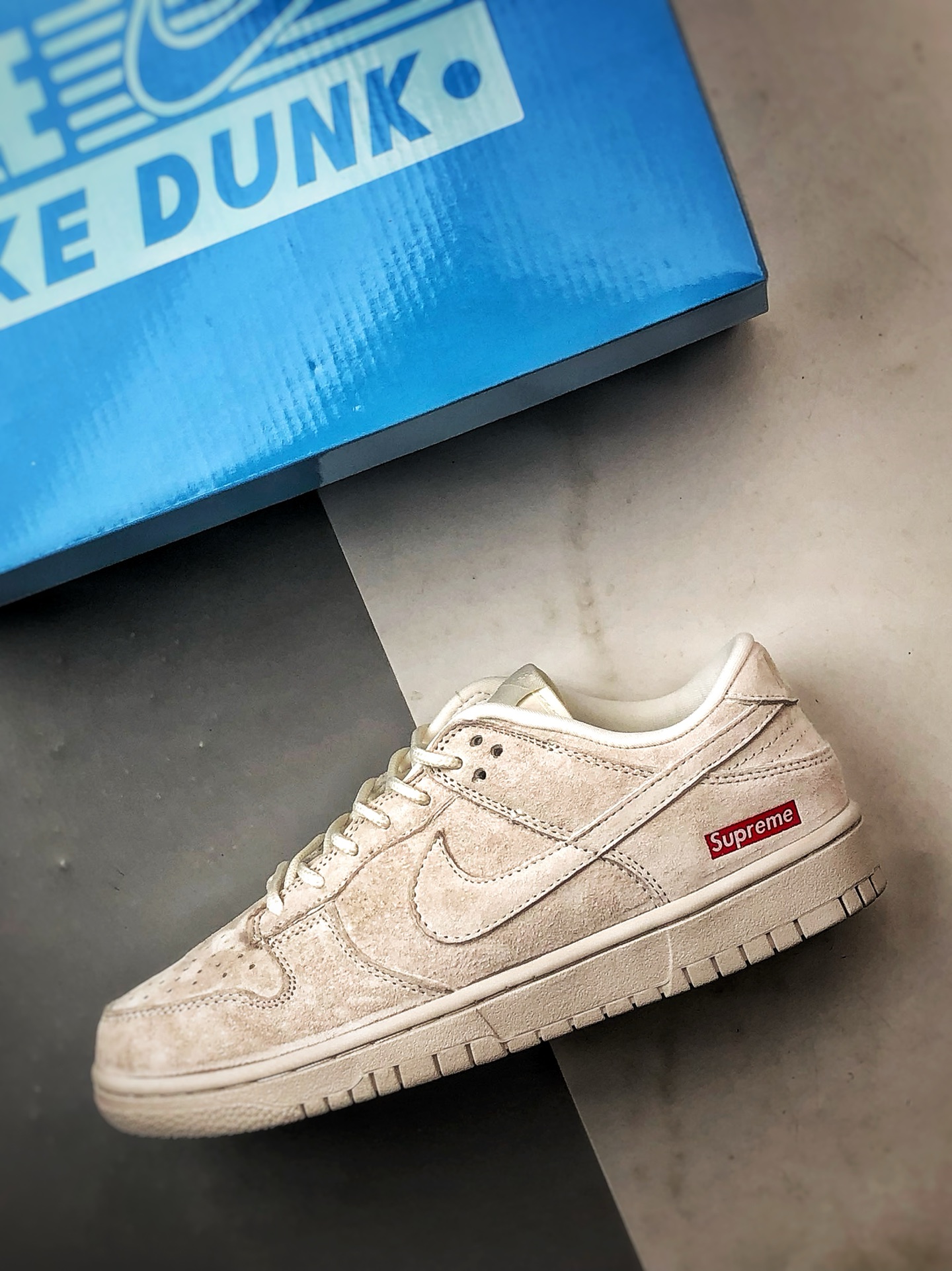 NK Dunk Low Retro ”DIY高端定制” Sup猪八米白色 低帮休闲运动板鞋 DD1988-005