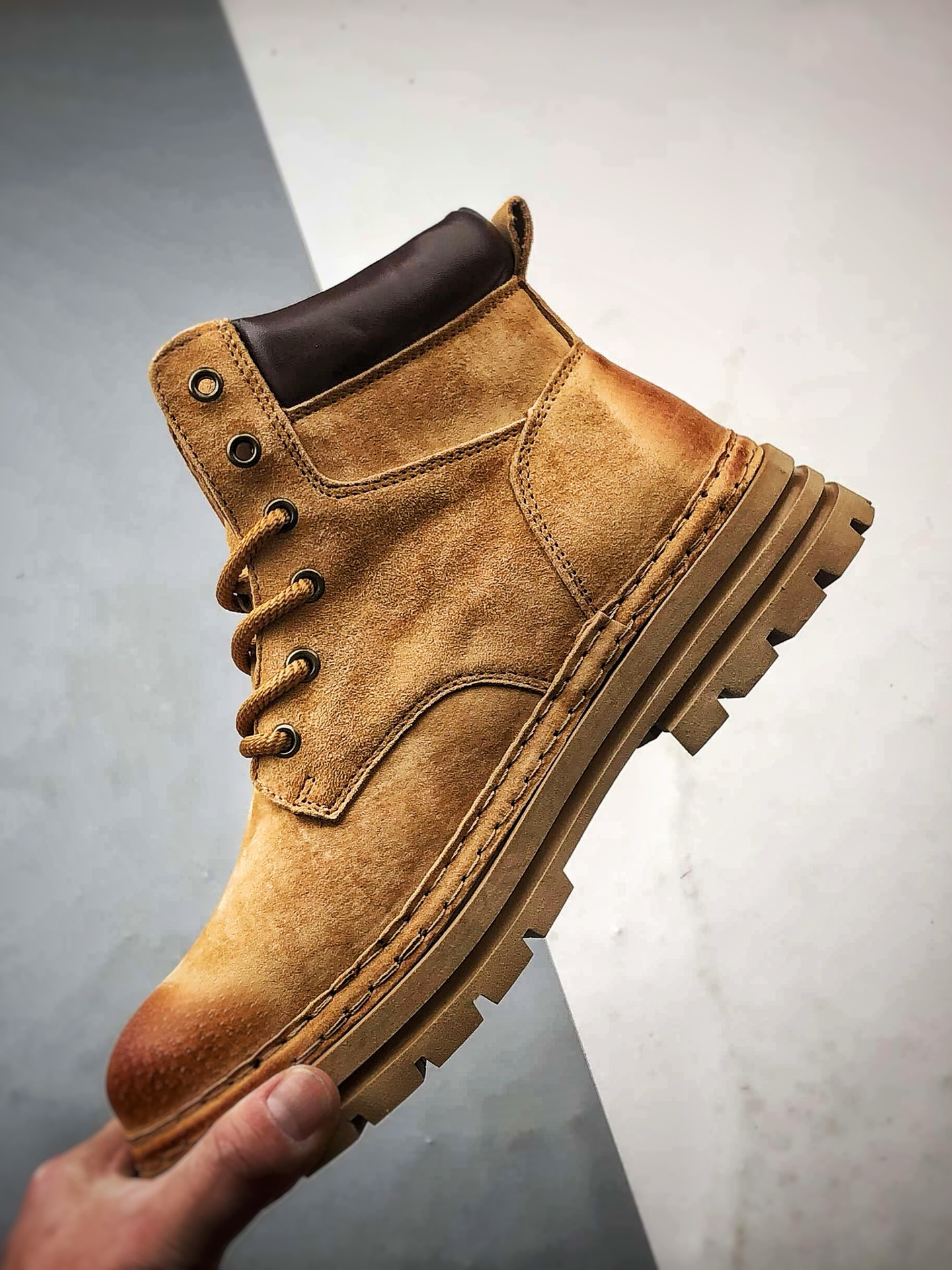 Timberland 添柏岚/天伯伦 2025秋冬新品 户外休闲大黄靴 TB99873 Timberland 添柏岚/天伯伦 2025秋冬新品 户外休闲大黄靴 TB99873