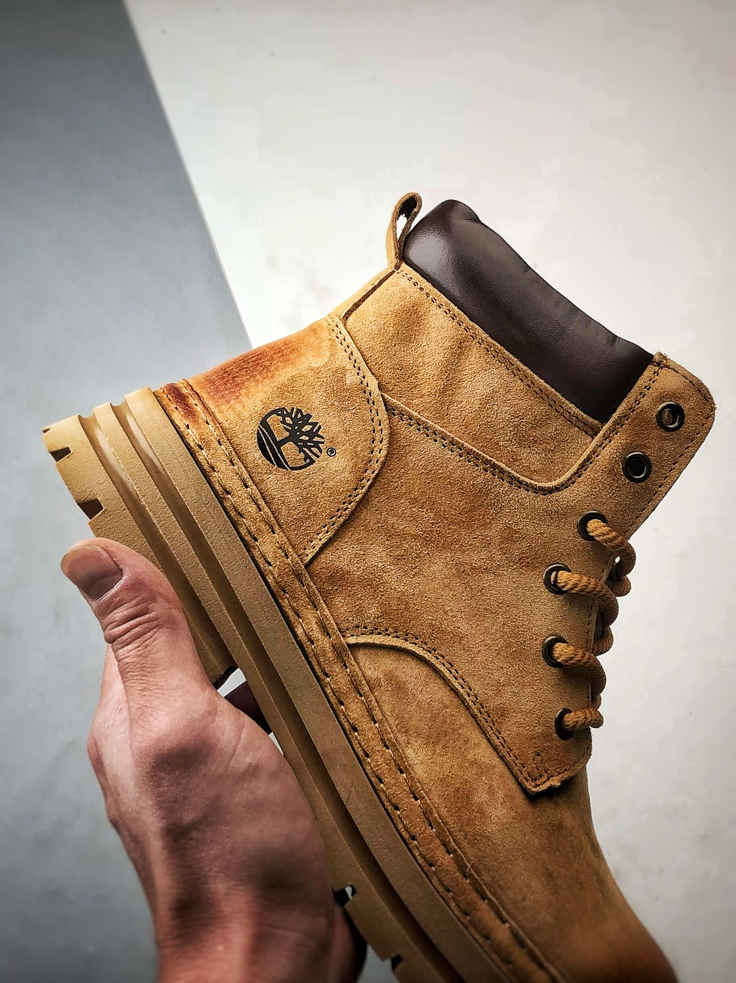 Timberland 添柏岚/天伯伦 2025秋冬新品 户外休闲大黄靴 TB99873 Timberland 添柏岚/天伯伦 2025秋冬新品 户外休闲大黄靴 TB99873