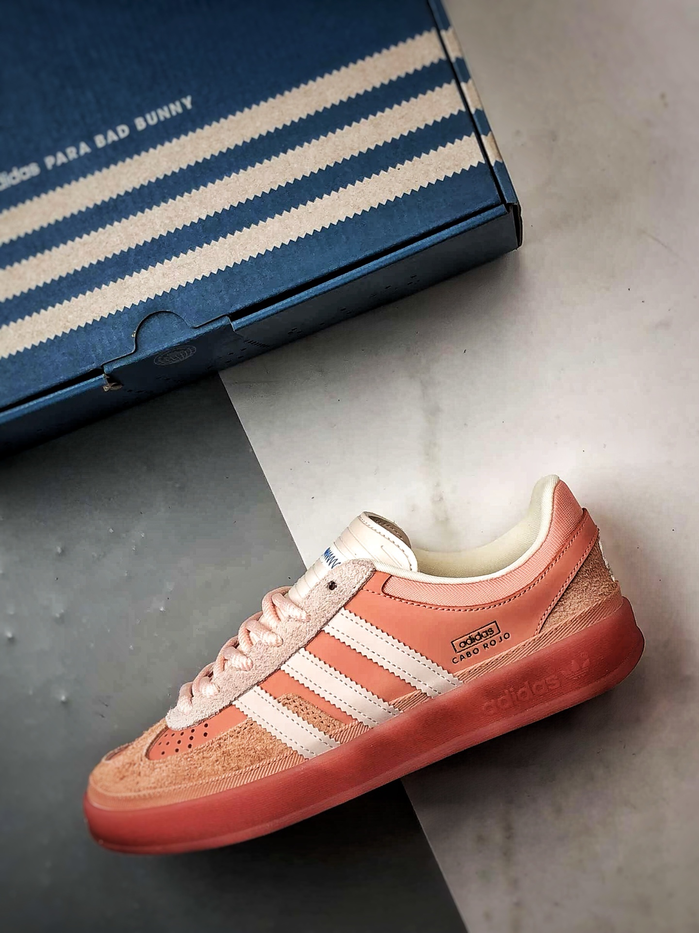 Bad Bunny x AD Originals Gazelle Indoor 红棕色 联名款三叶草复古休闲运动板鞋 JS5052