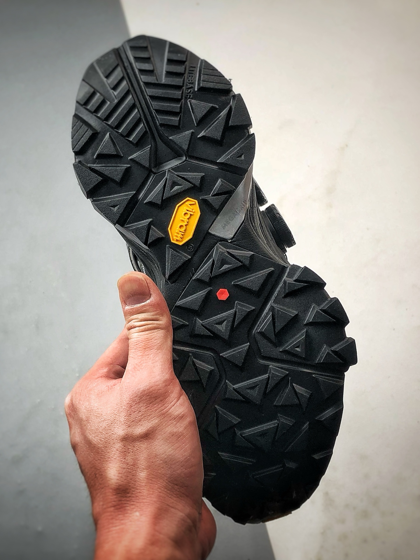 KAIL未来之YAN GTX HIGH 钛合金灰 运动高帮户外登山防水防滑轻量徒步鞋