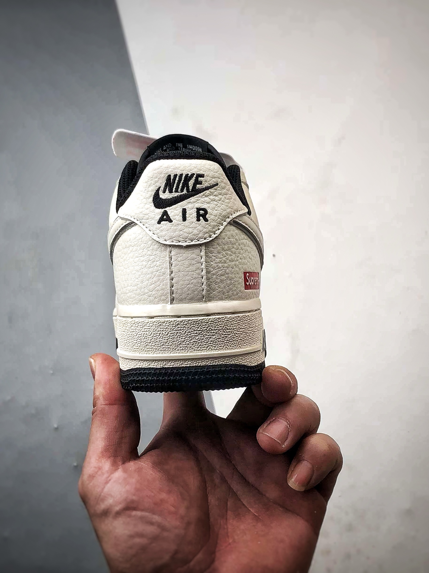 Sup x Air Force 1 Low 米白黑 HH7518-057