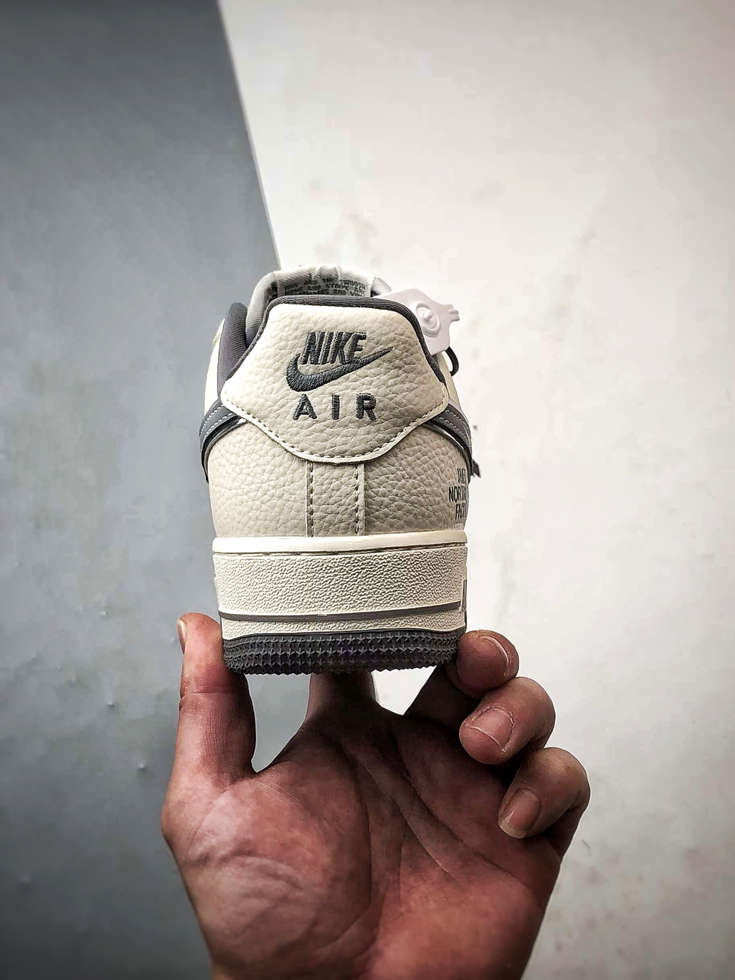 TNF x Air Force 1 Low 米白灰 DF0188-114