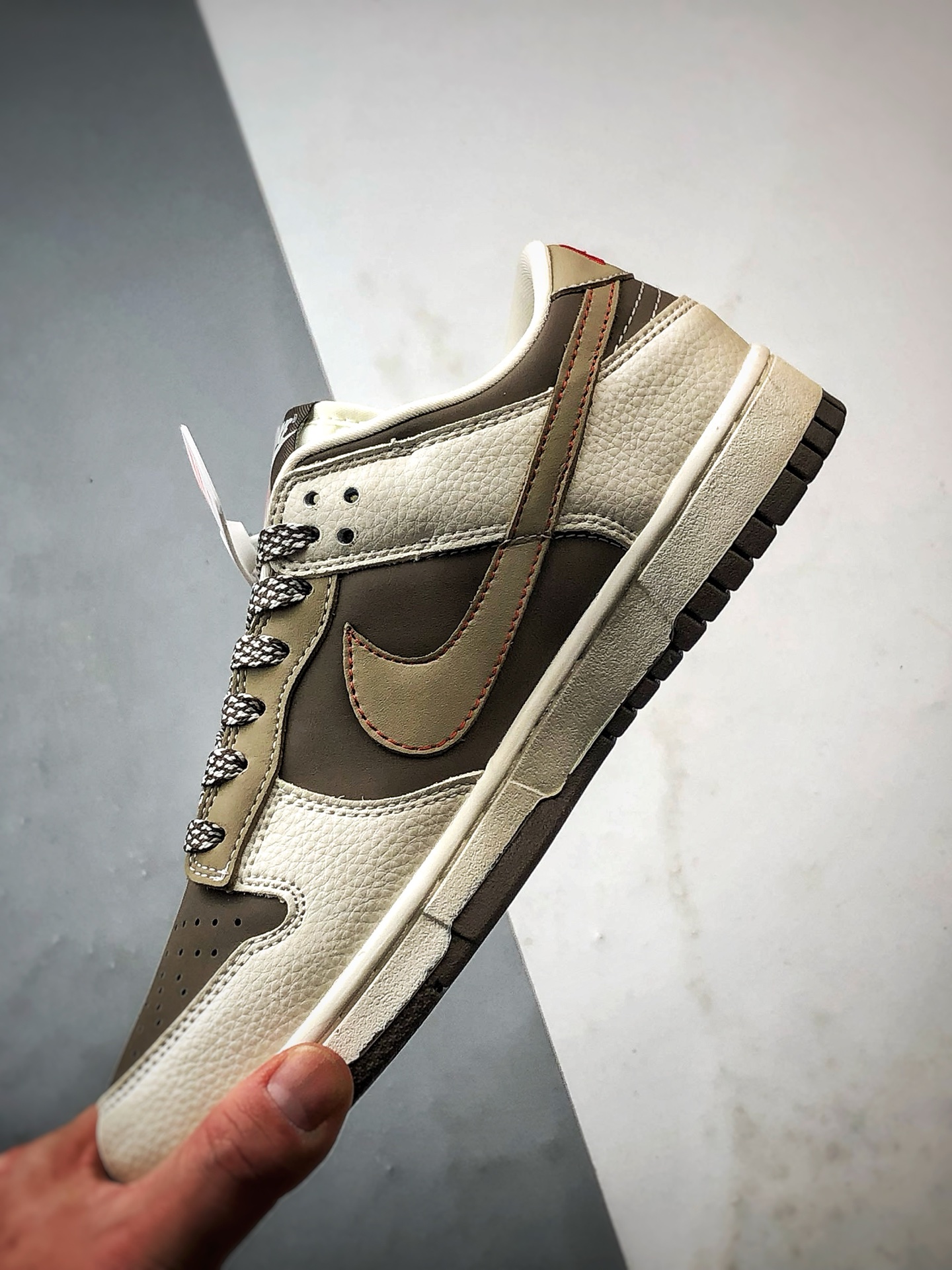 NK Dunk Low Retro ”DIY高端定制” Sup弹幕米白棕 低帮休闲运动板鞋 DG1988-012