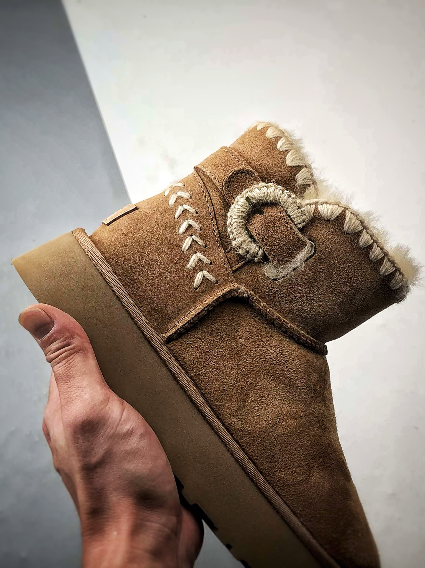 UGG Braided Wood 栗色 新款厚底侧边编织扣雪地靴 1150817-CHE UGG Braided Wood 栗色 新款厚底侧边编织扣雪地靴 1150817-CHE