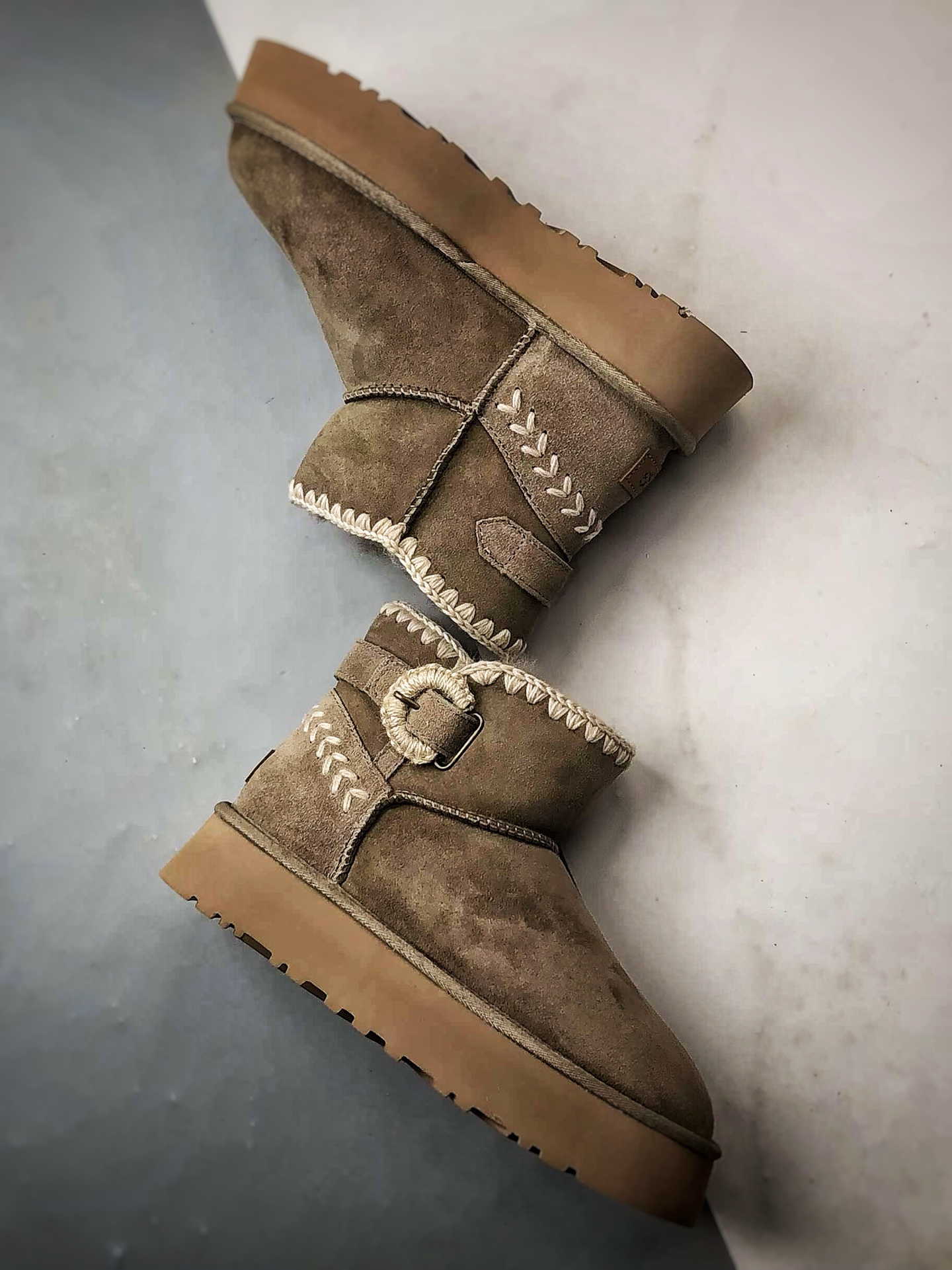 UGG Braided Wood 羚羊棕 新款厚底侧边编织扣雪地靴 1150817-ALP