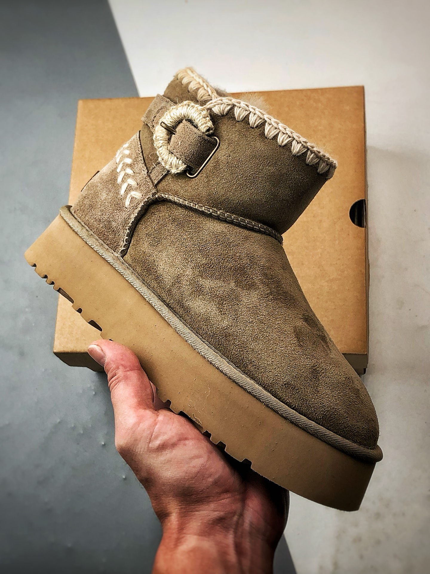 UGG Braided Wood 羚羊棕 新款厚底侧边编织扣雪地靴 1150817-ALP