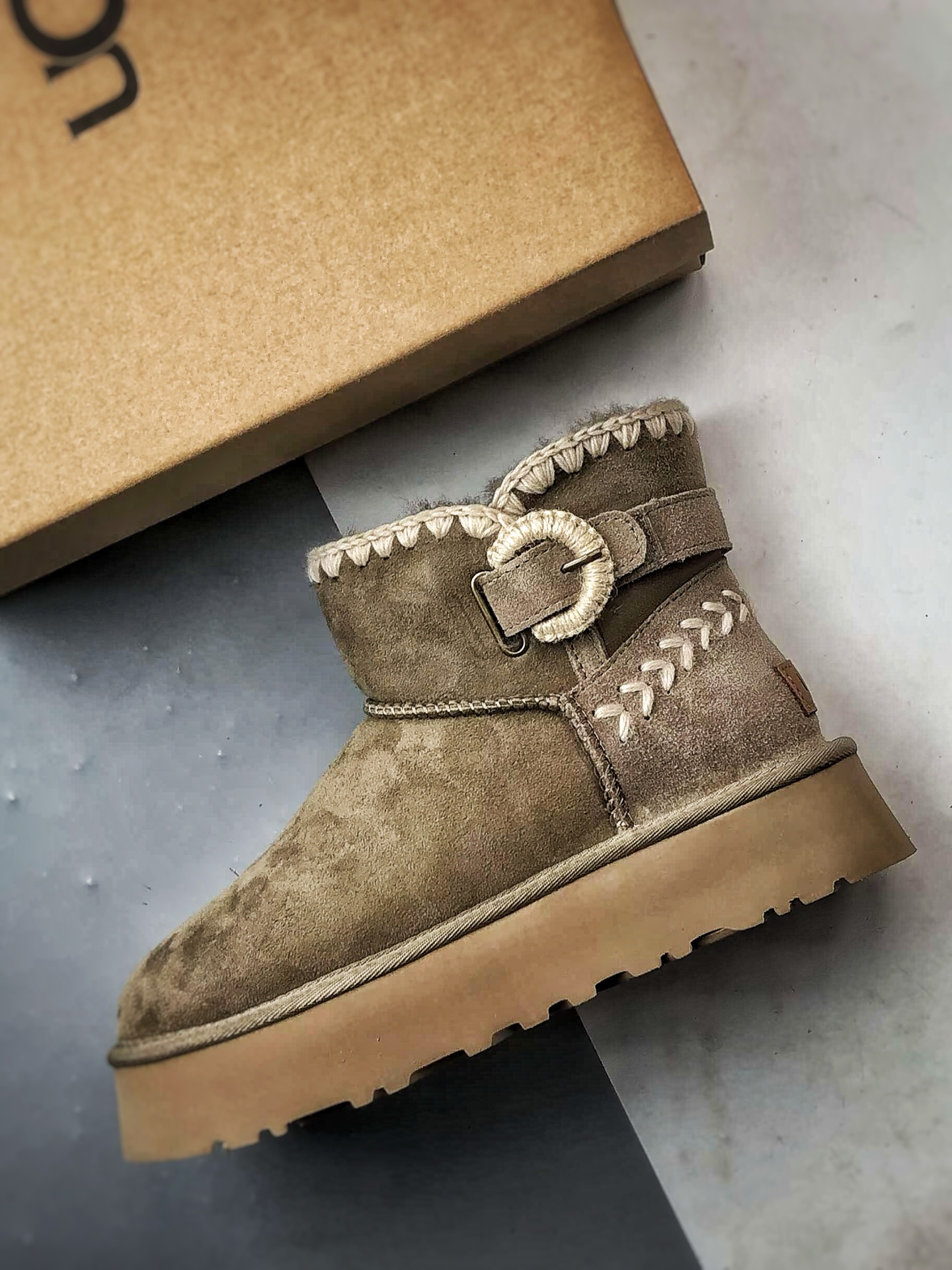 UGG Braided Wood 羚羊棕 新款厚底侧边编织扣雪地靴 1150817-ALP