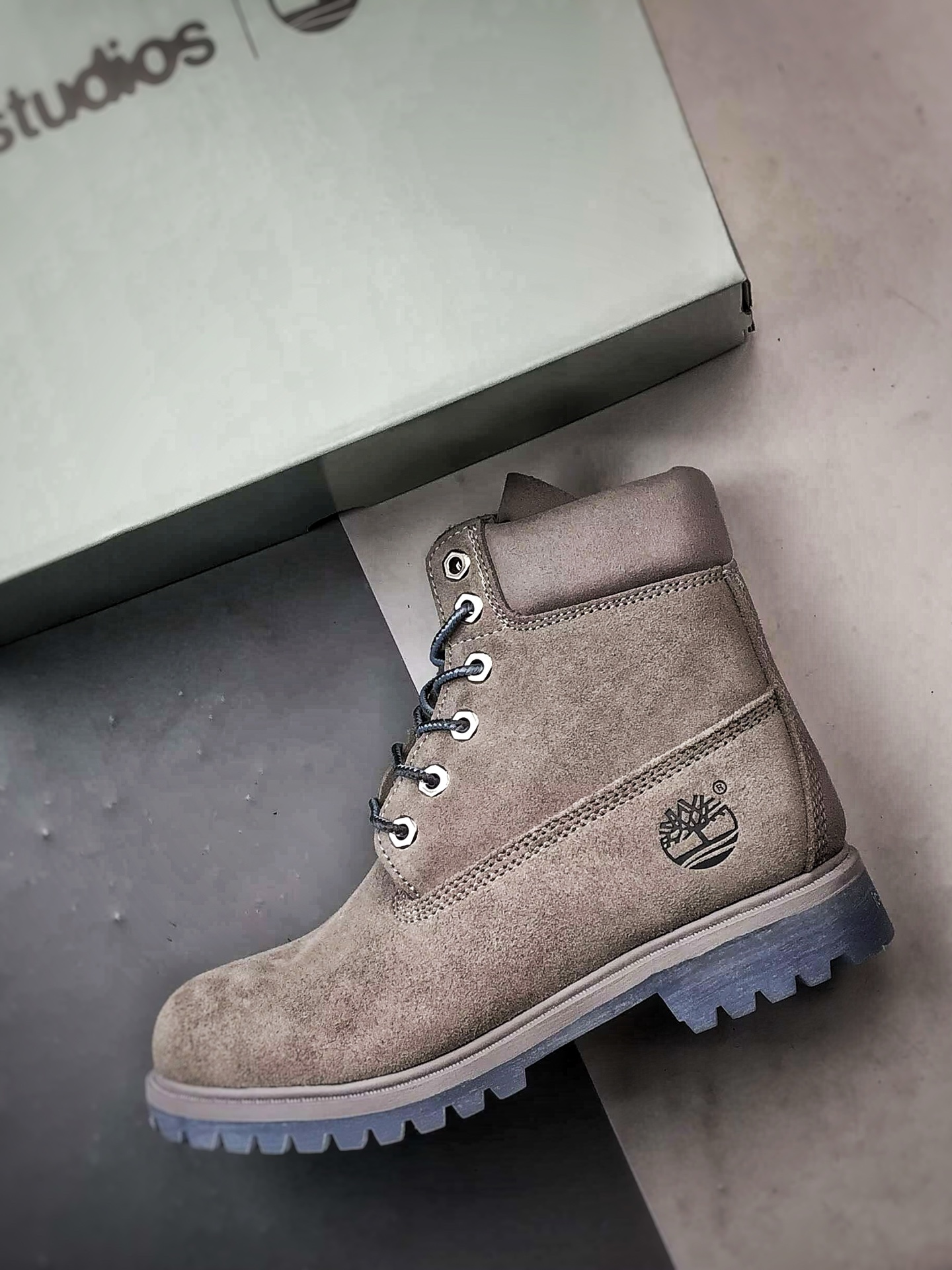 Ice Studios x Timberland 添柏岚/天伯伦 联名款经典户外6英寸大黄靴 TB0A44VYEJR Ice Studios x Timberland 添柏岚/天伯伦 联名款经典户外6英寸大黄靴 TB0A44VYEJR