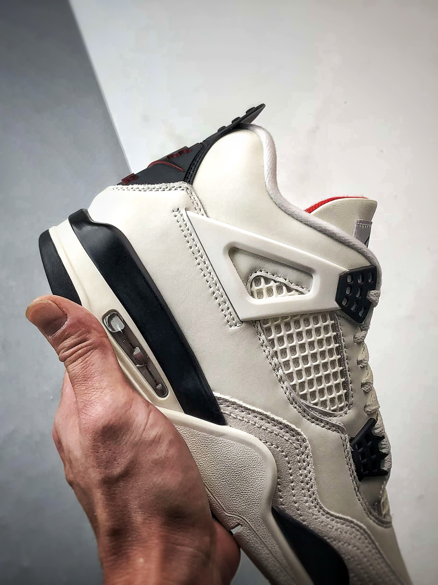 Air Jordan 4 Retro ”Flight Club” Sail/Black-University Red 飞行俱乐部白黑 IM4002-100