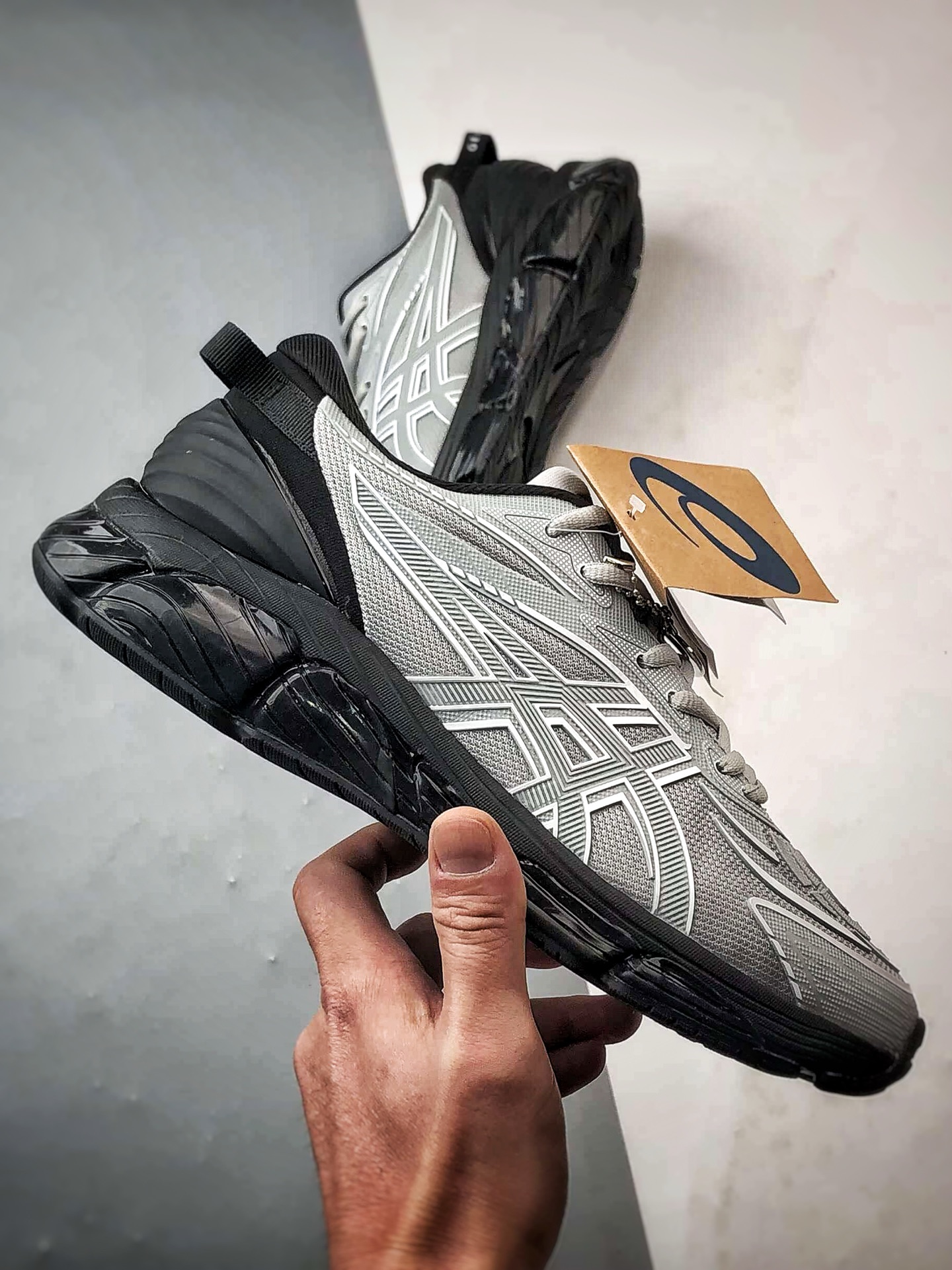 C.P.Company x Asics Gel-Quantum 360 银黑 亚瑟士量子系列硅胶回弹休闲运动跑步鞋 1203A507-020 C.P.Company x Asics Gel-Quantum 360 银黑 亚瑟士量子系列硅胶回弹休闲运动跑步鞋 1203A507-020