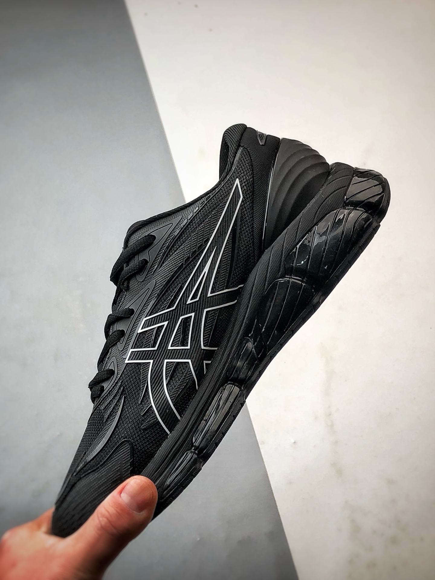 Asics Gel-Quantum 360 8 黑色 亚瑟士量子系列硅胶回弹休闲运动跑步鞋 1203A305-001 Asics Gel-Quantum 360 8 黑色 亚瑟士量子系列硅胶回弹休闲运动跑步鞋 1203A305-001