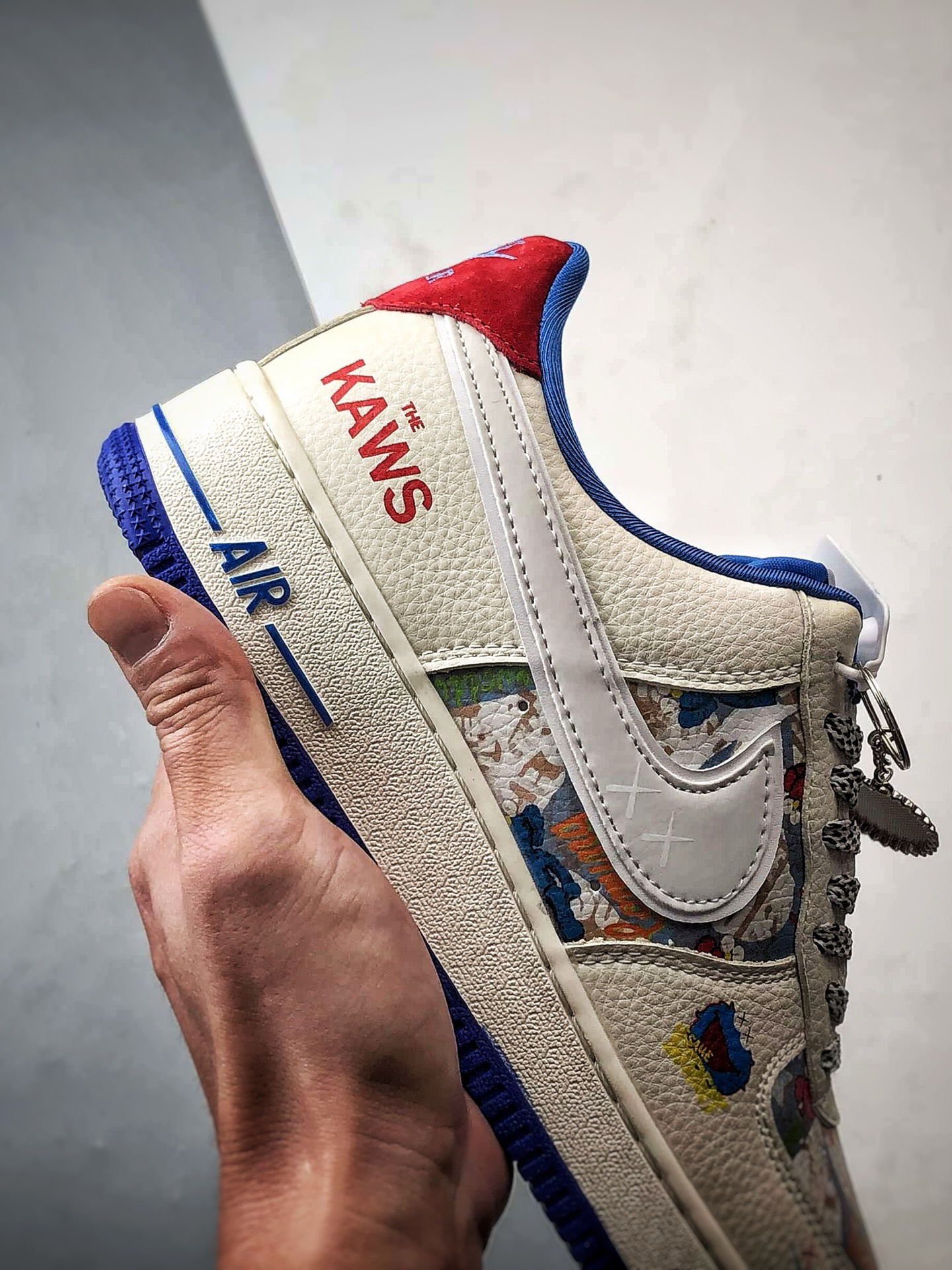 Kaws x Air Force 1 Low 涂鸦米蓝红 SY1388-017