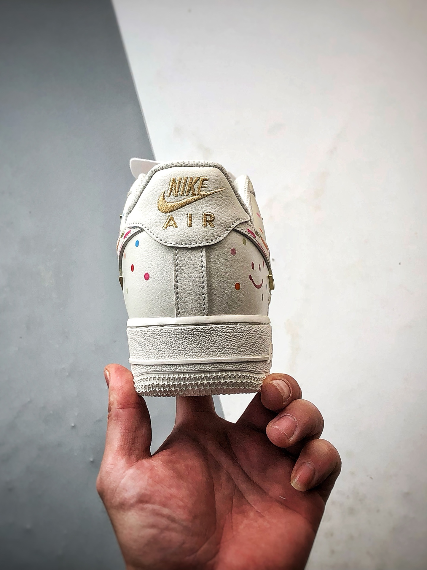 定制球鞋Air Force 1 Low 波点笑脸 米金四小钩 经典休闲运动板鞋 ZH0316-151