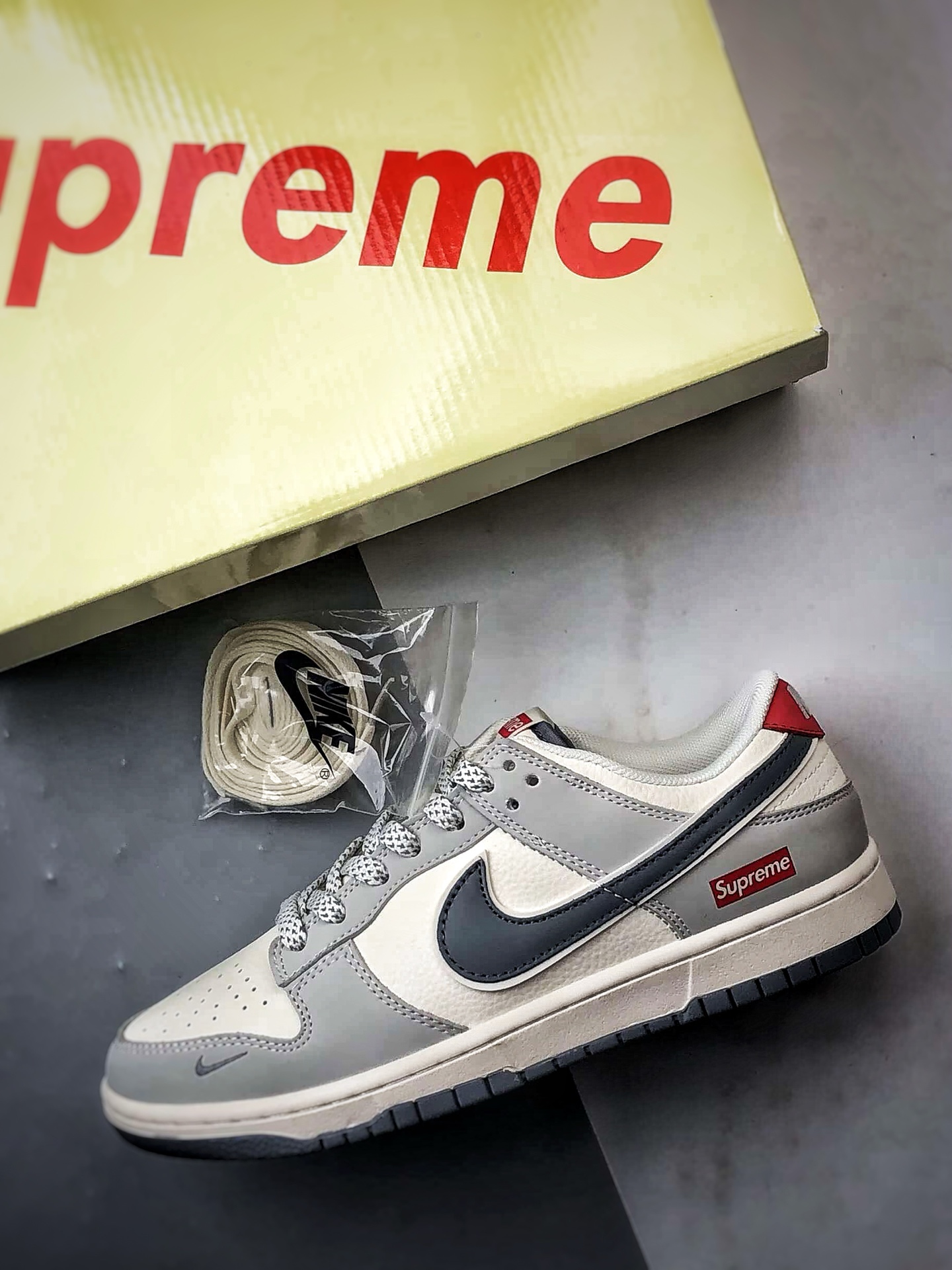 NK Dunk Low Retro ”DIY高端定制” Sup米白灰红尾 低帮休闲运动板鞋 JP1648-029