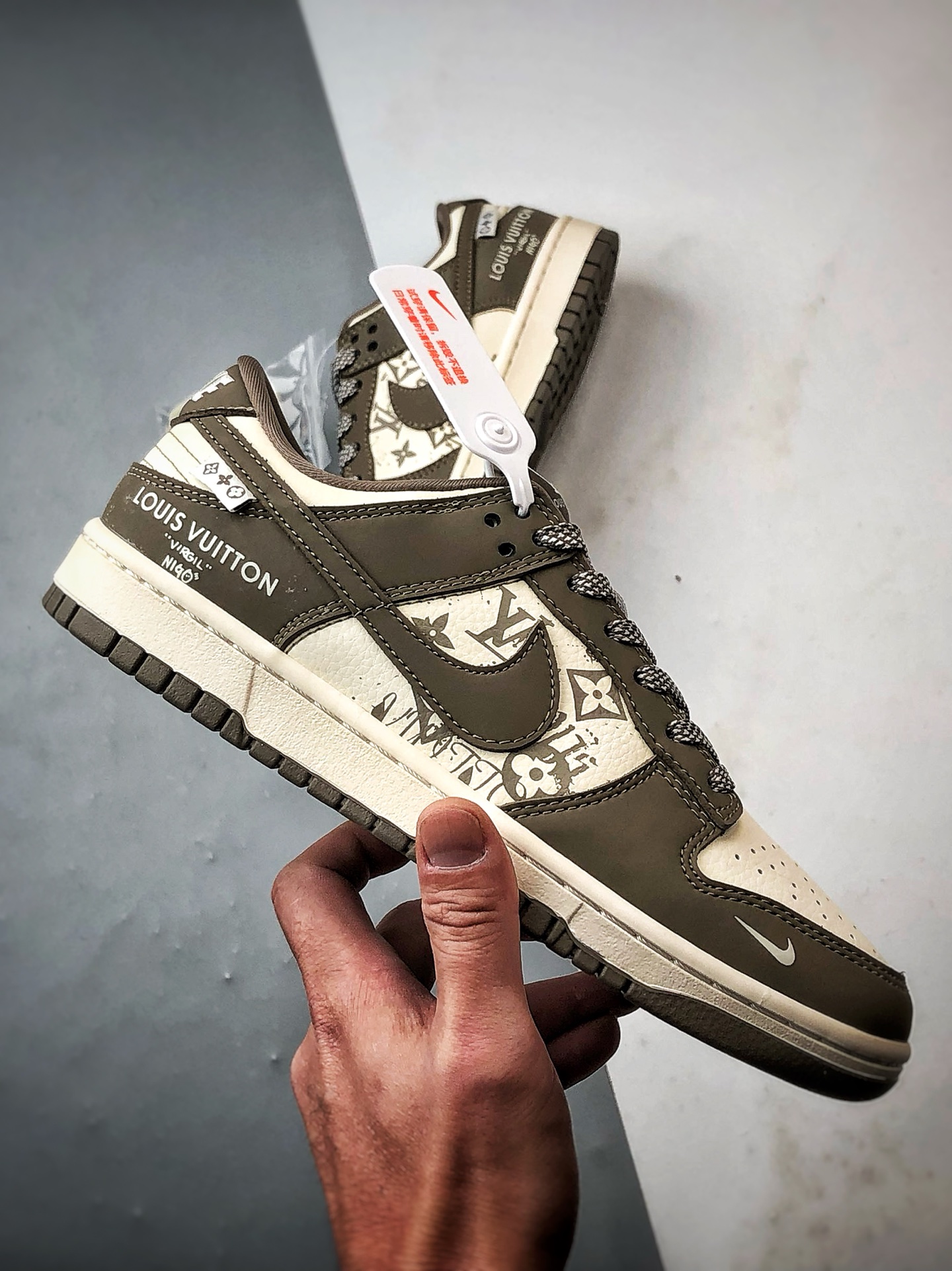 290 NK Dunk Low Retro ”DIY高端定制” LV涂鸦米白棕 低帮休闲运动板鞋 XD1588-239