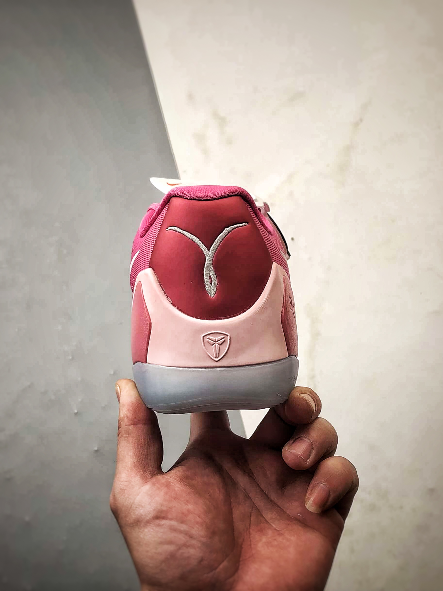 NK Kobe 9 Low EM Think Pink PE 灭世纯原 科比9代乳 腺癌粉色 HQ4995-600 NK Kobe 9 Low EM Think Pink PE 灭世纯原 科比9代乳 腺癌粉色 HQ4995-600