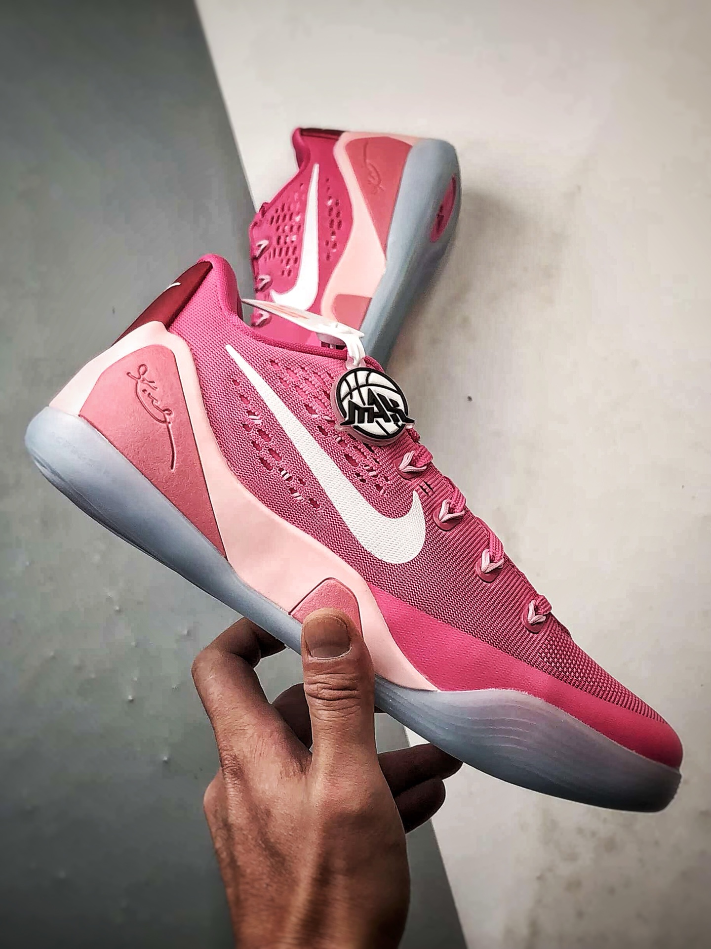 NK Kobe 9 Low EM Think Pink PE 灭世纯原 科比9代乳 腺癌粉色 HQ4995-600 NK Kobe 9 Low EM Think Pink PE 灭世纯原 科比9代乳 腺癌粉色 HQ4995-600