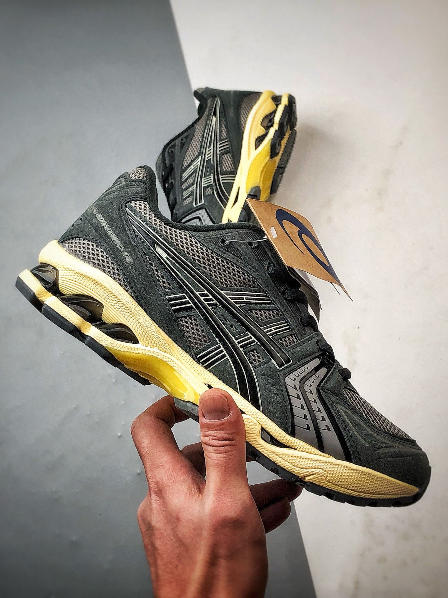 180 Asics Gel-Kayano 14 灰色 亚瑟士14代 纳米纤维气垫百搭休闲运动慢跑鞋 1203A540-020