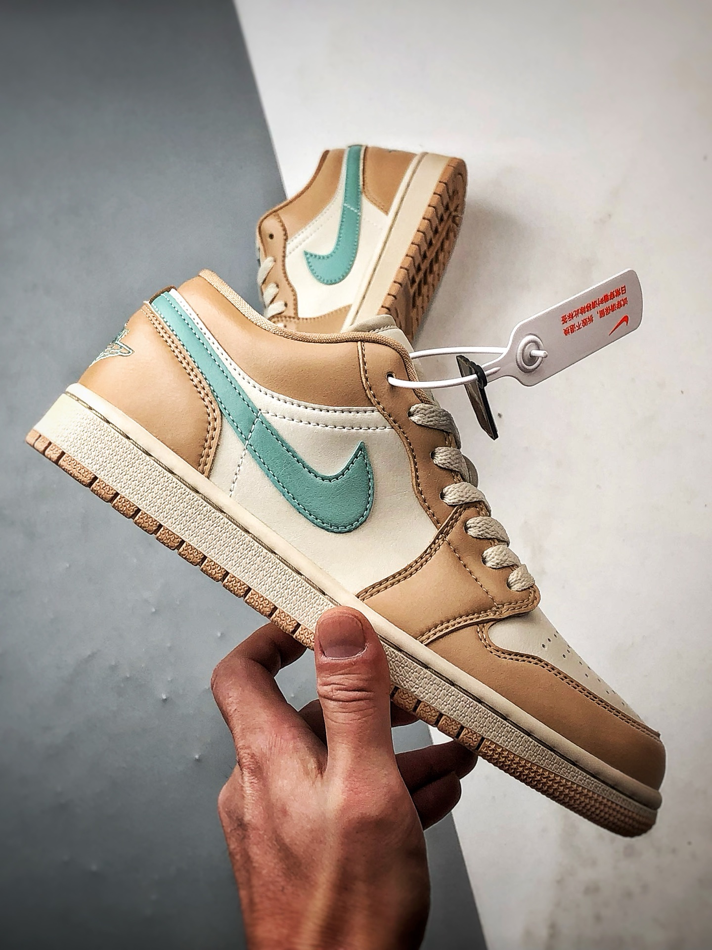 200 Air Jordan 1 Low 浅棕绿 DC0774-130