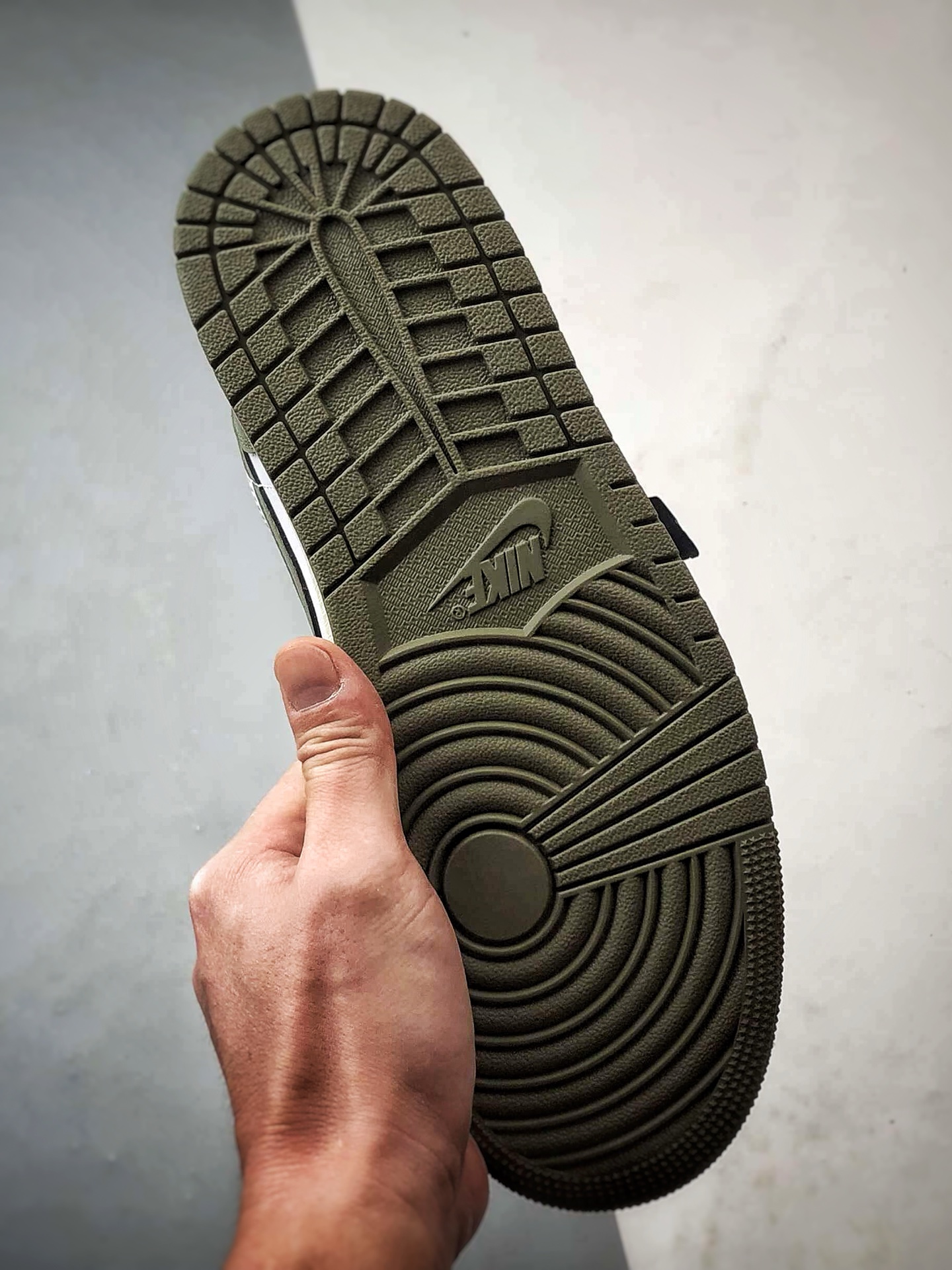 Air Jordan 1 Low 黑白绿 553558-092