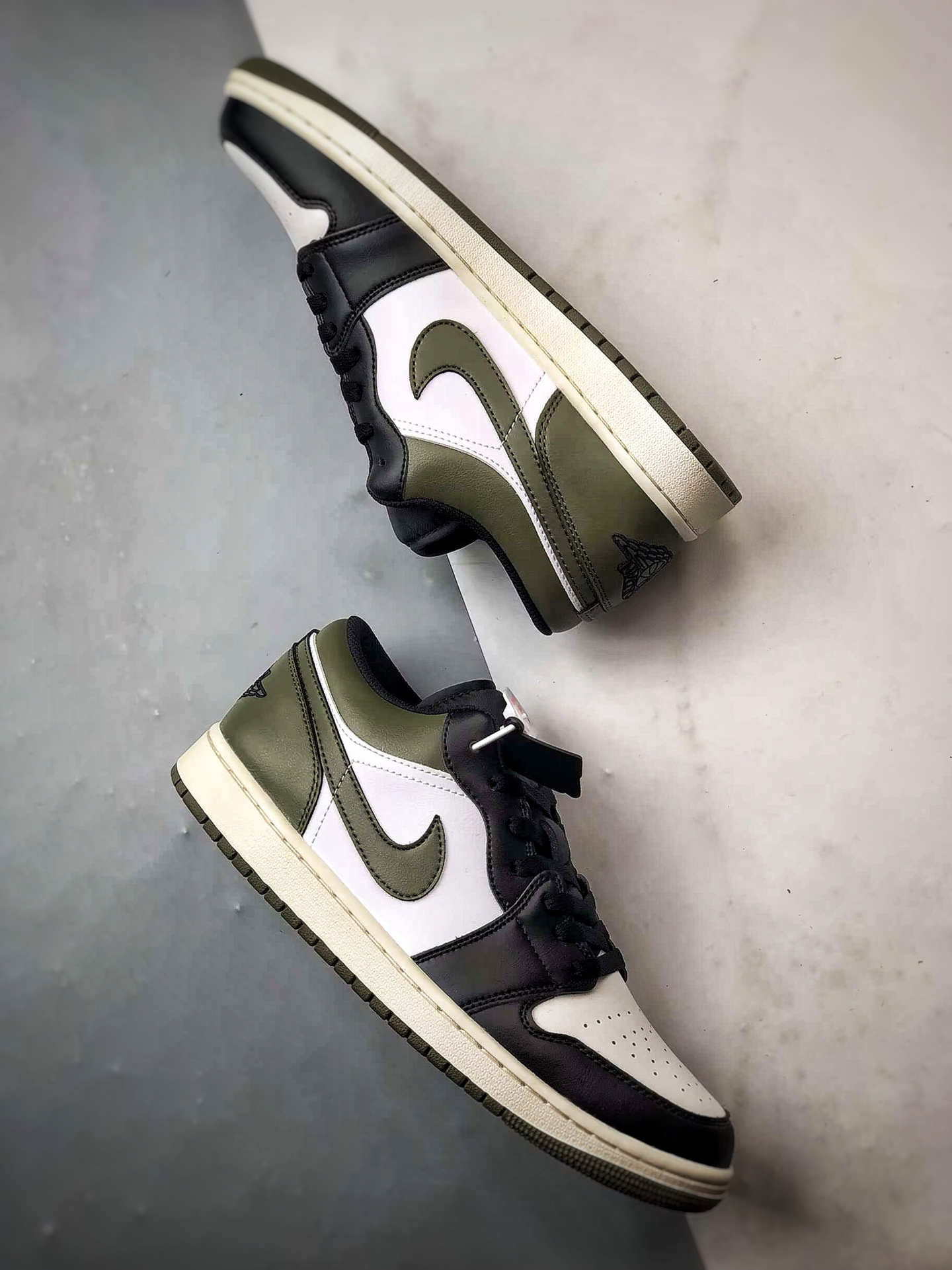 Air Jordan 1 Low 黑白绿 553558-092