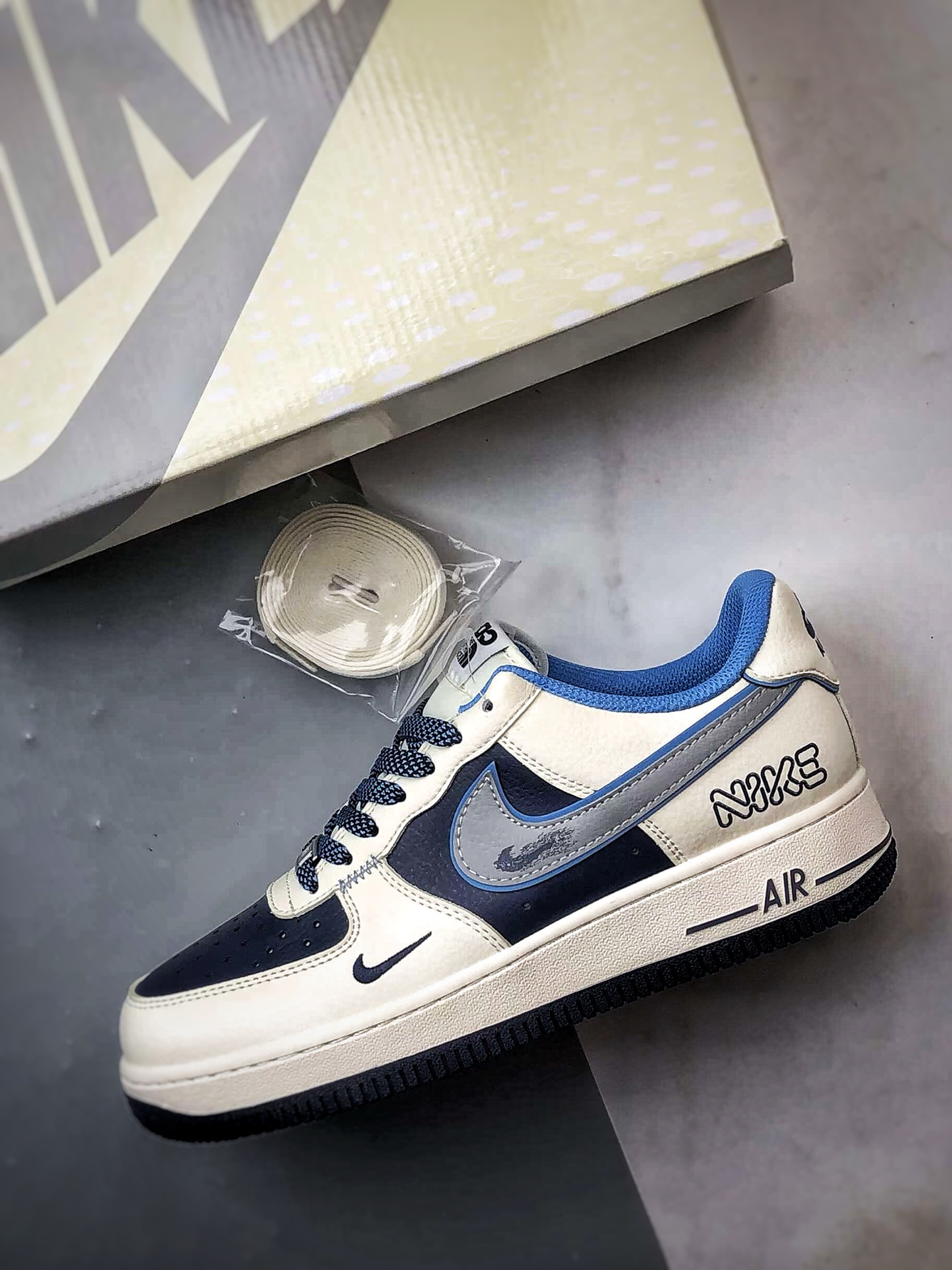 Air Force 1 '07 Low 米蓝灰 JP8048-067