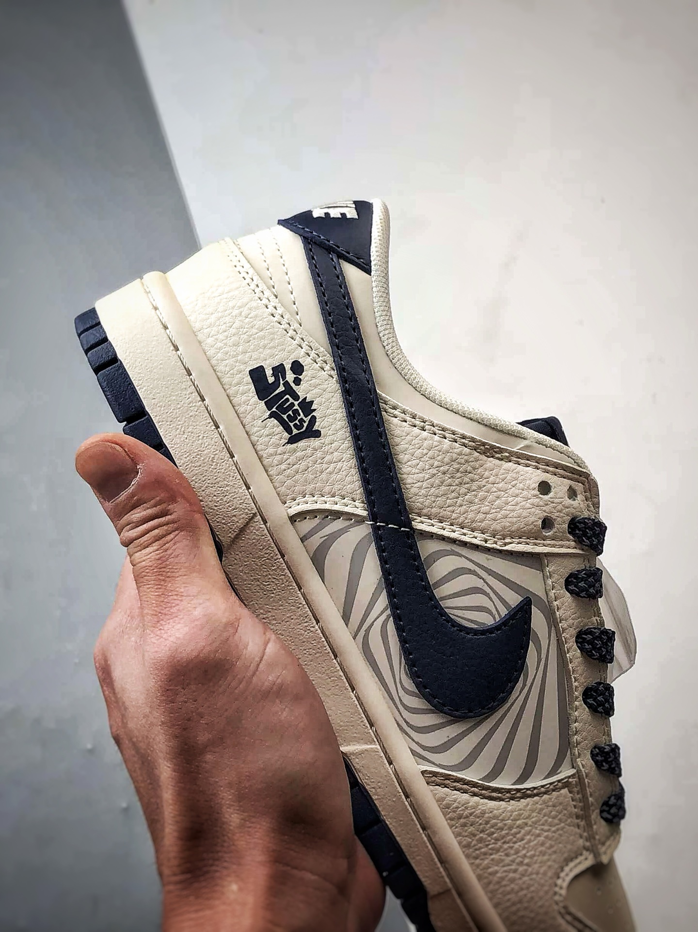 NK Dunk Low Retro ”DIY高端定制” 斯图西米白深蓝 低帮休闲运动板鞋 QW5836-030 NK Dunk Low Retro ”DIY高端定制” 斯图西米白深蓝 低帮休闲运动板鞋 QW5836-030