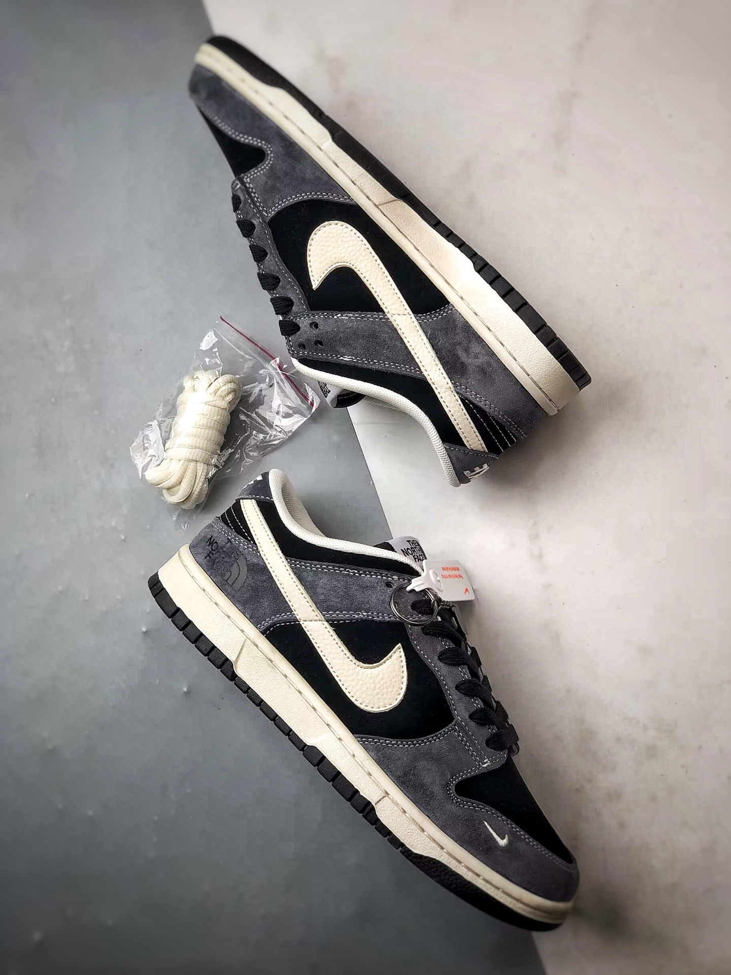 290 NK Dunk Low Retro ”DIY高端定制” 北面黑灰白 低帮休闲运动板鞋 DN3168-006