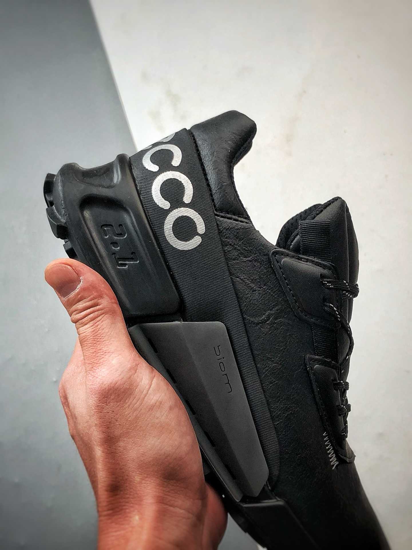 Ecco/爱步 健步BIOM2.1系列 防滑缓震透气运动越野跑步鞋 822854