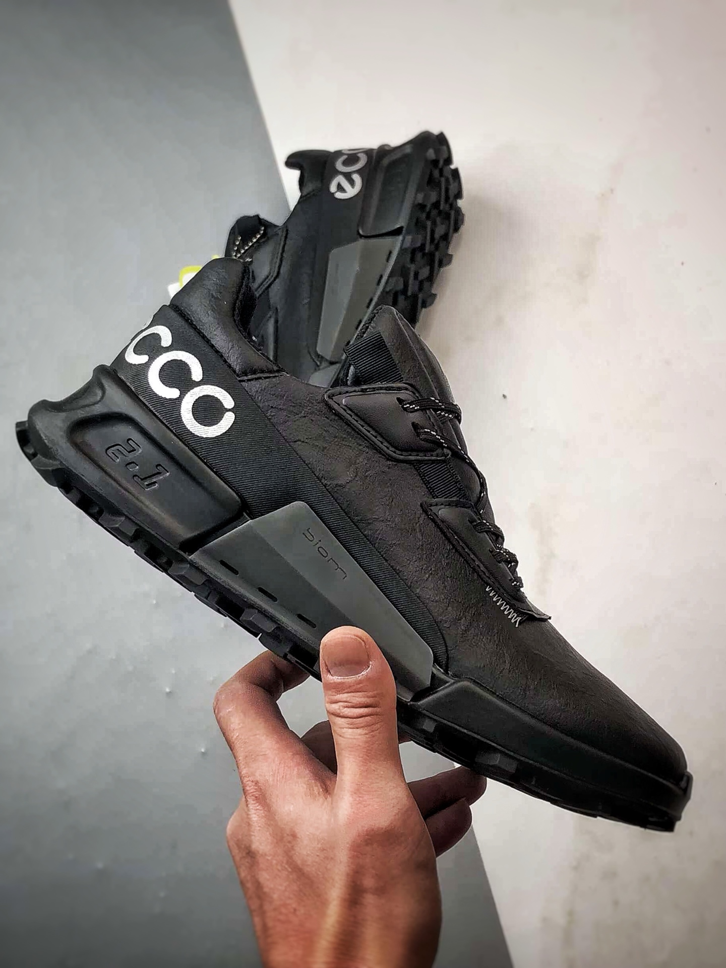 Ecco/爱步 健步BIOM2.1系列 防滑缓震透气运动越野跑步鞋 822854