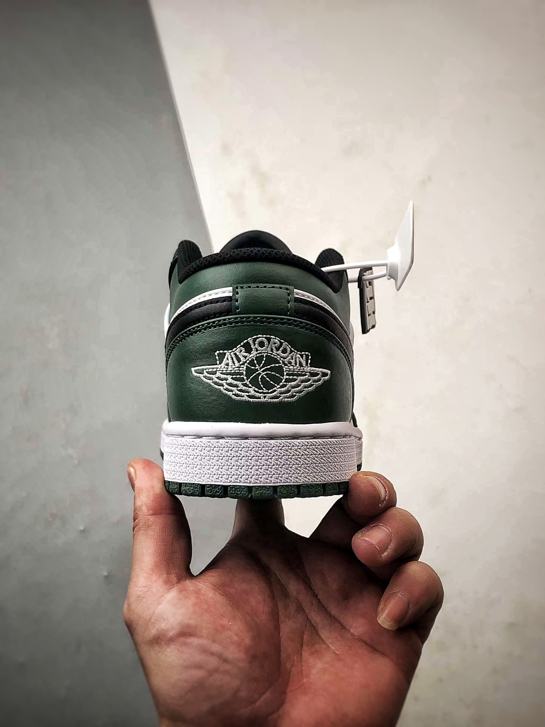 Air Jordan 1 Low 黑绿脚趾 553558-371