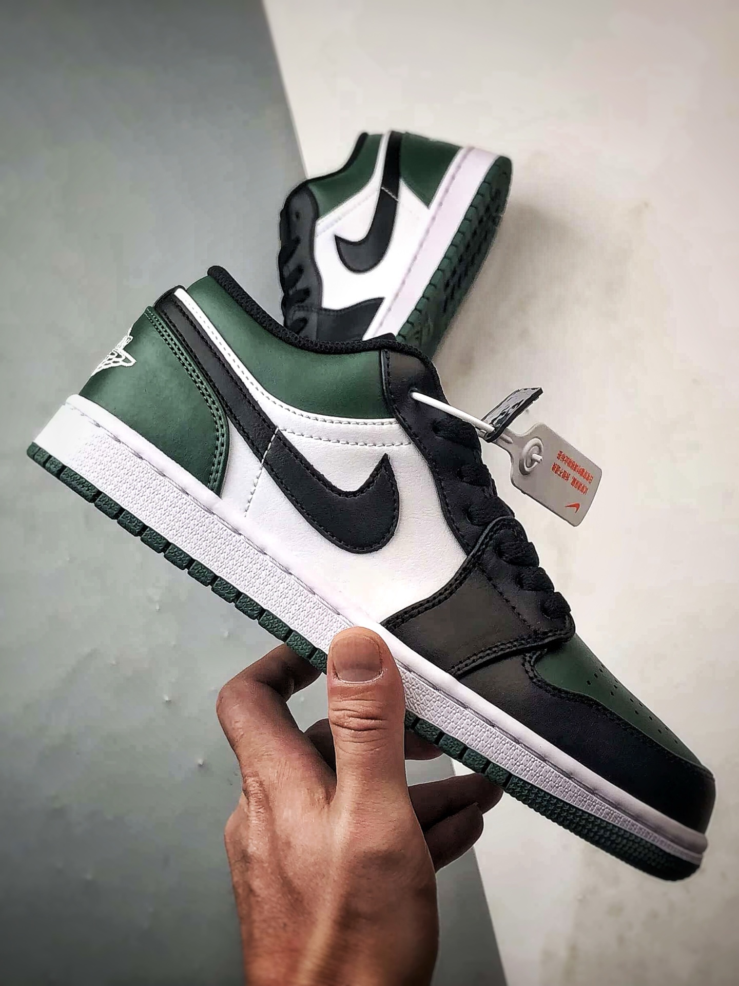 Air Jordan 1 Low 黑绿脚趾 553558-371