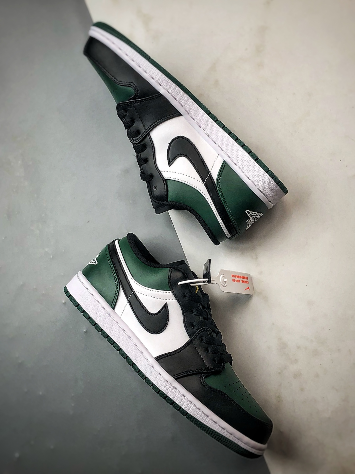 Air Jordan 1 Low 黑绿脚趾 553558-371