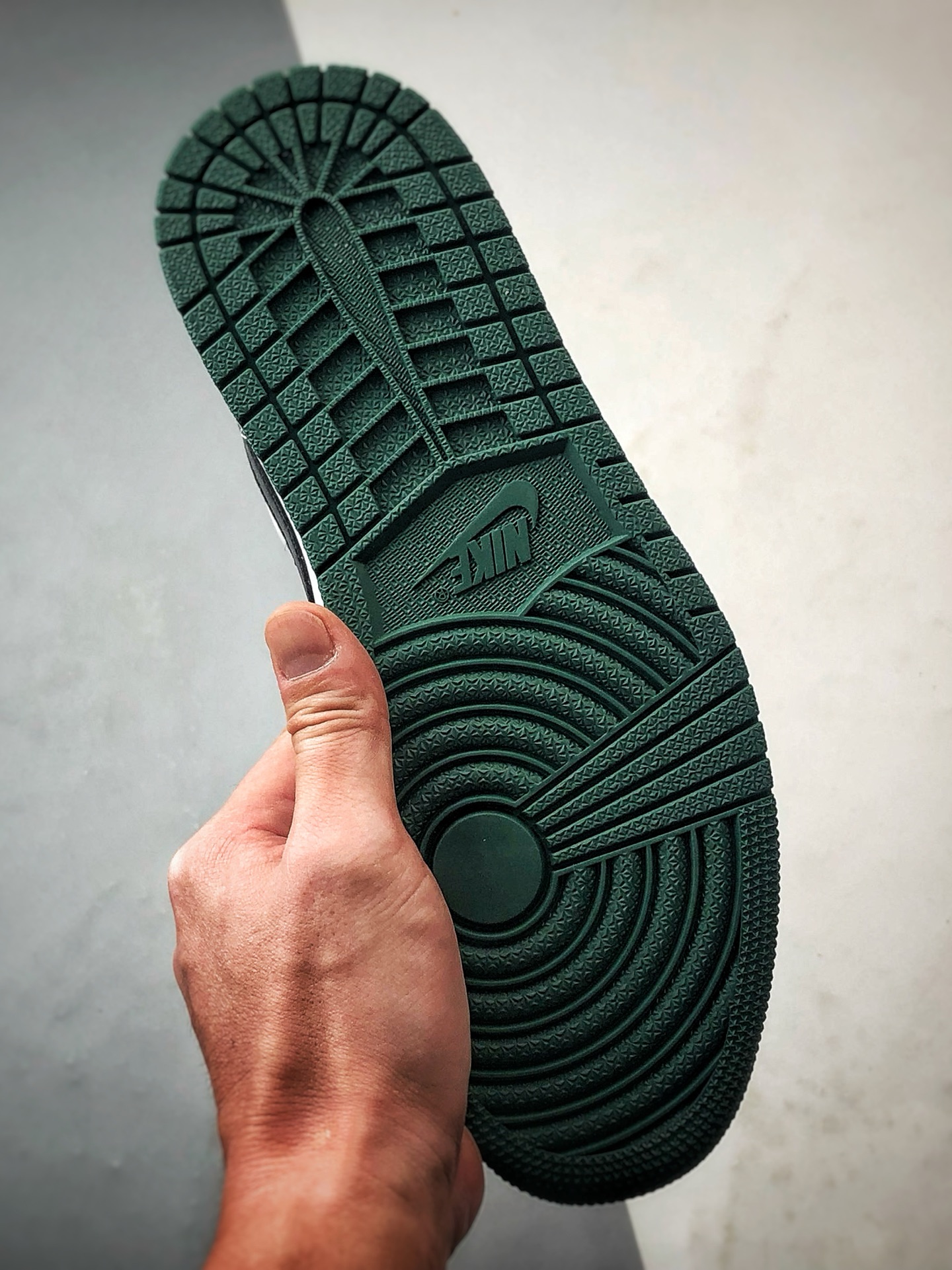 Air Jordan 1 Low 黑绿脚趾 553558-371