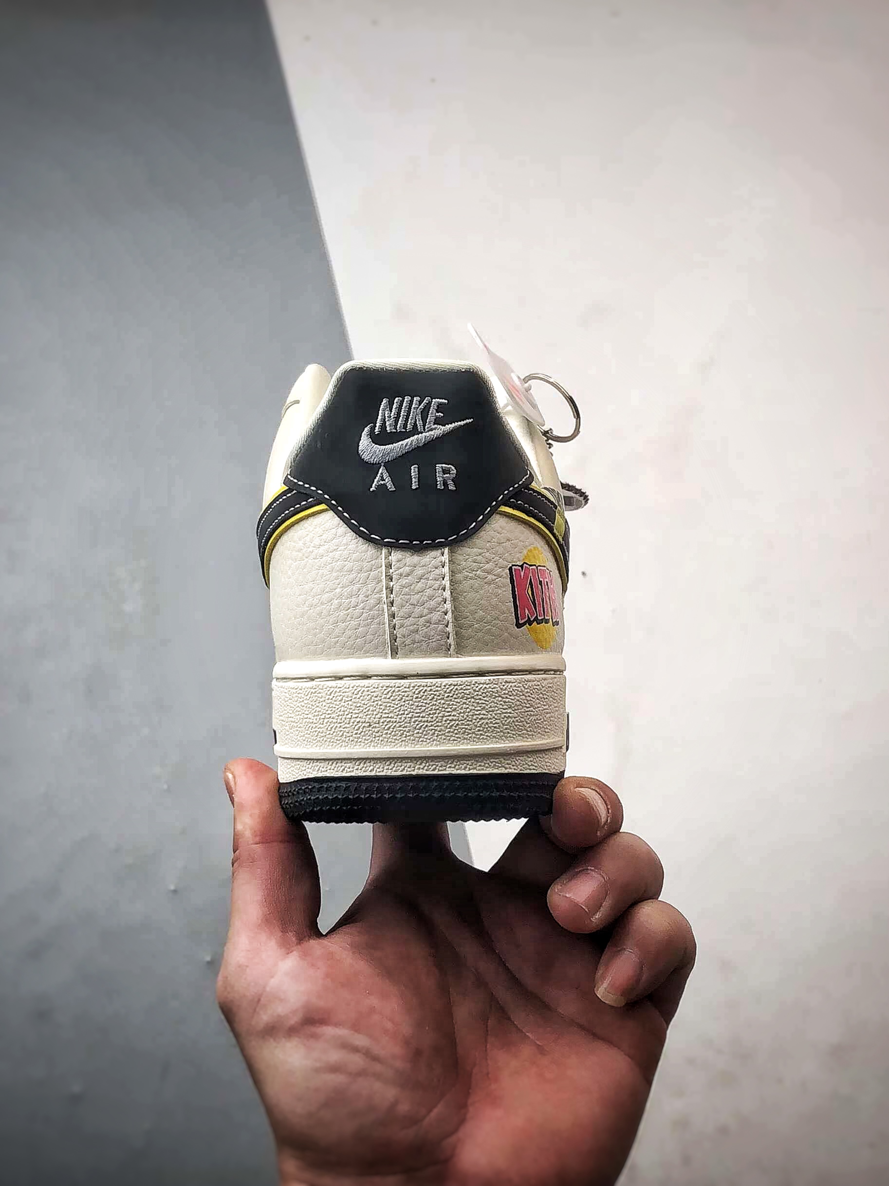 Kith x Air Force 1 Low 米灰黑黄 SY1388-013