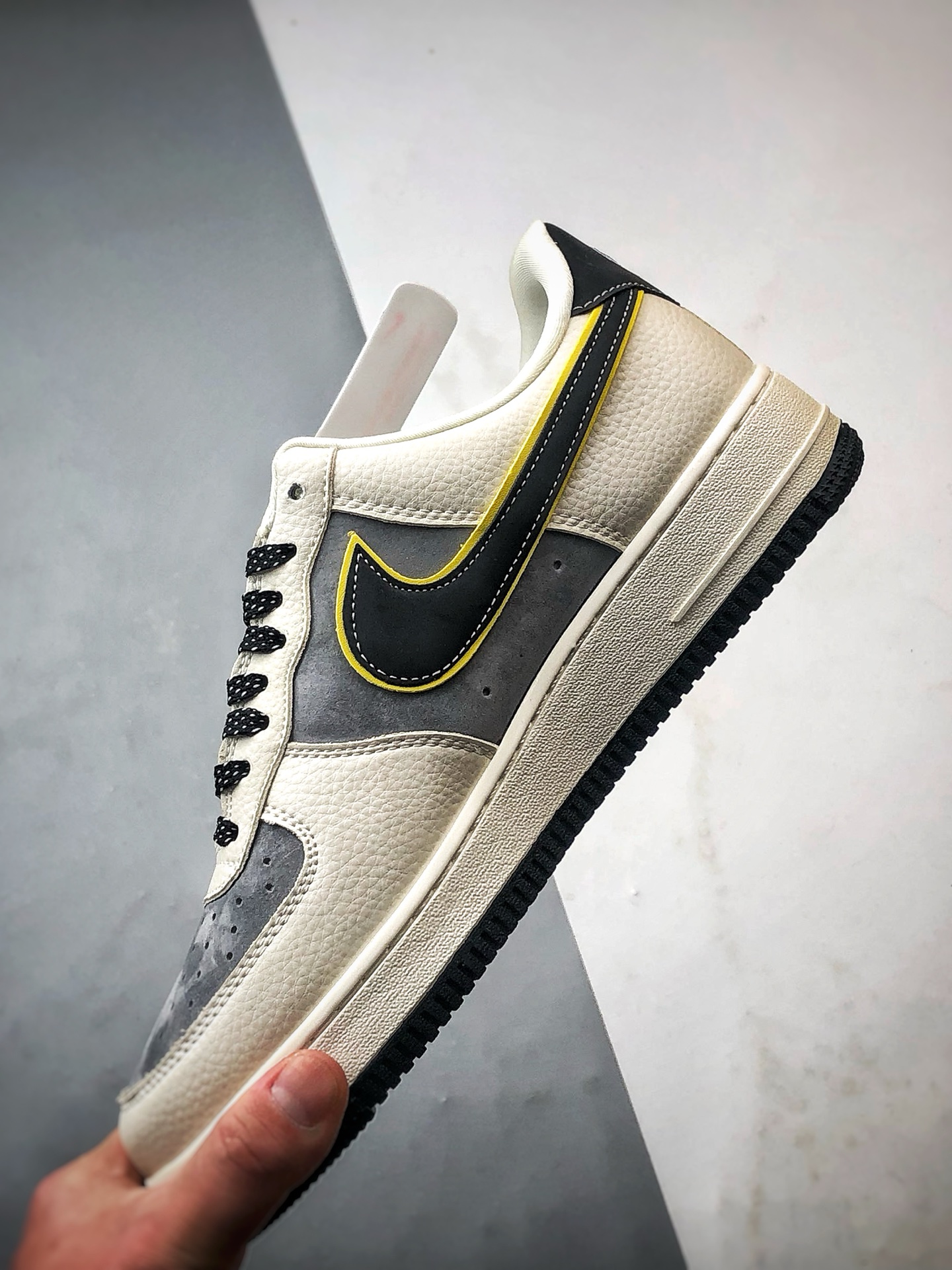 Kith x Air Force 1 Low 米灰黑黄 SY1388-013