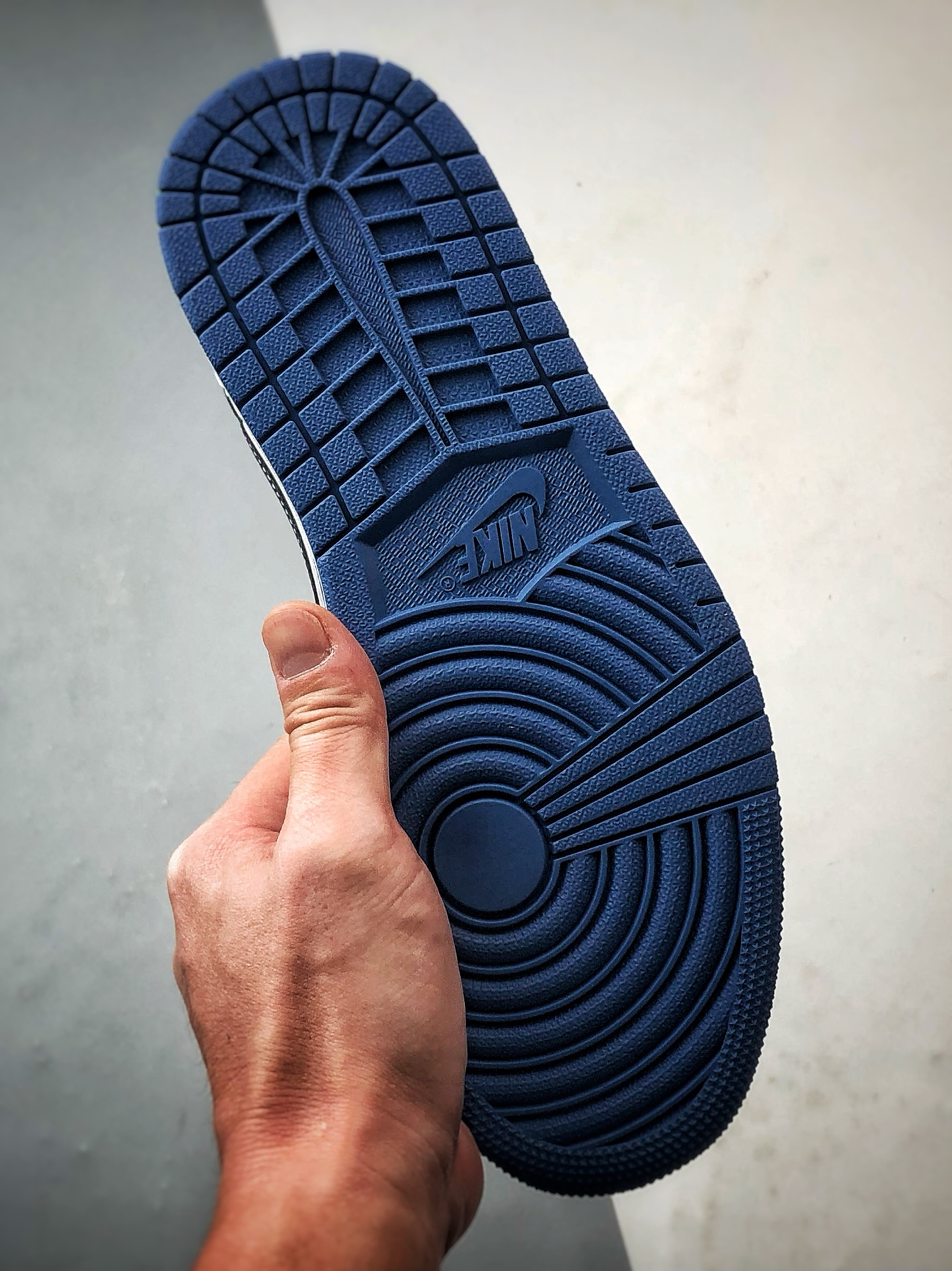 Air Jordan 1 Low ”高端定制” LV印花白蓝黑倒钩 DZ5899-037