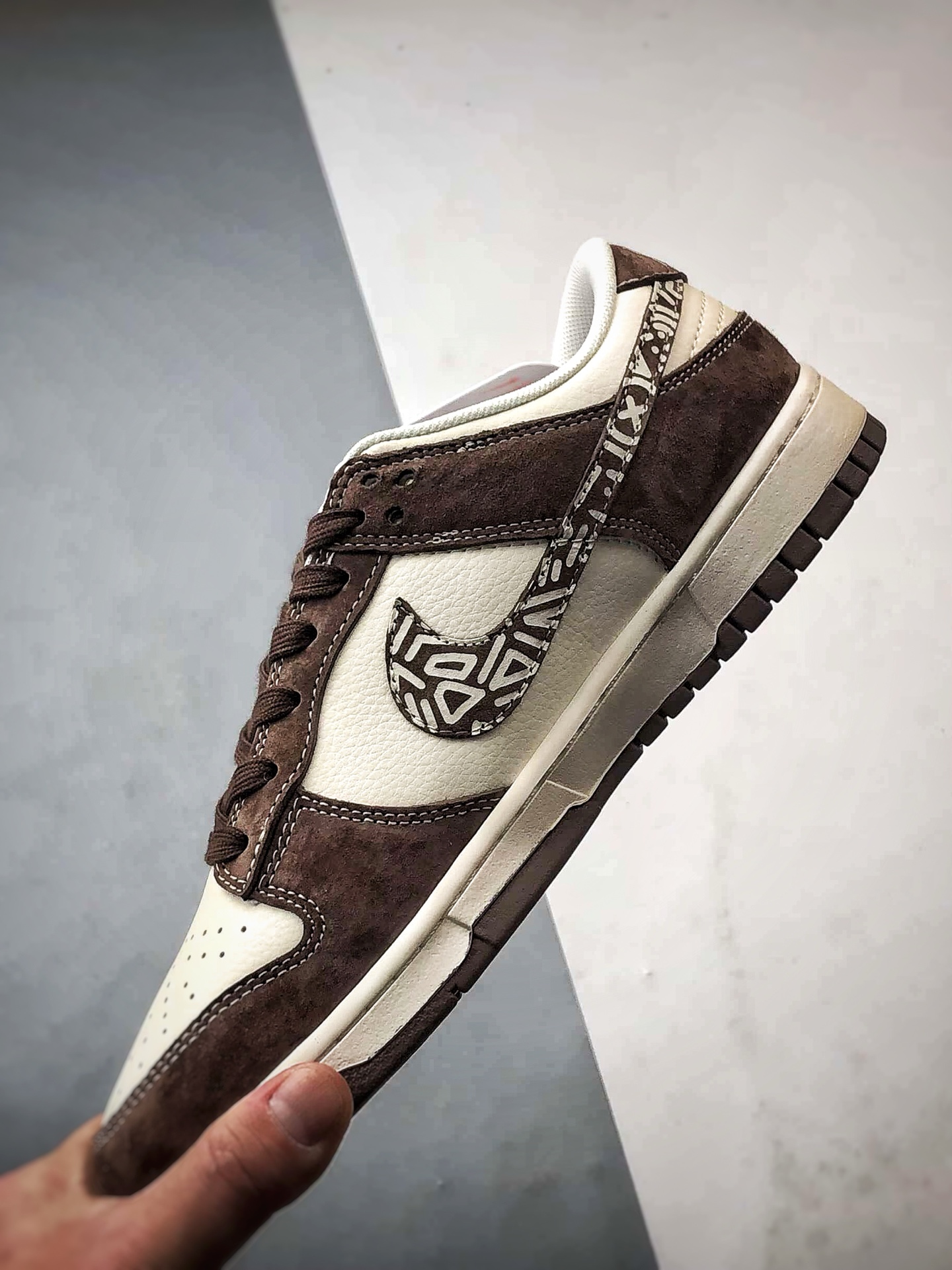 NK Dunk Low Retro ”DIY高端定制” 猪八米白棕印花钩 低帮休闲运动板鞋 XD1588-240