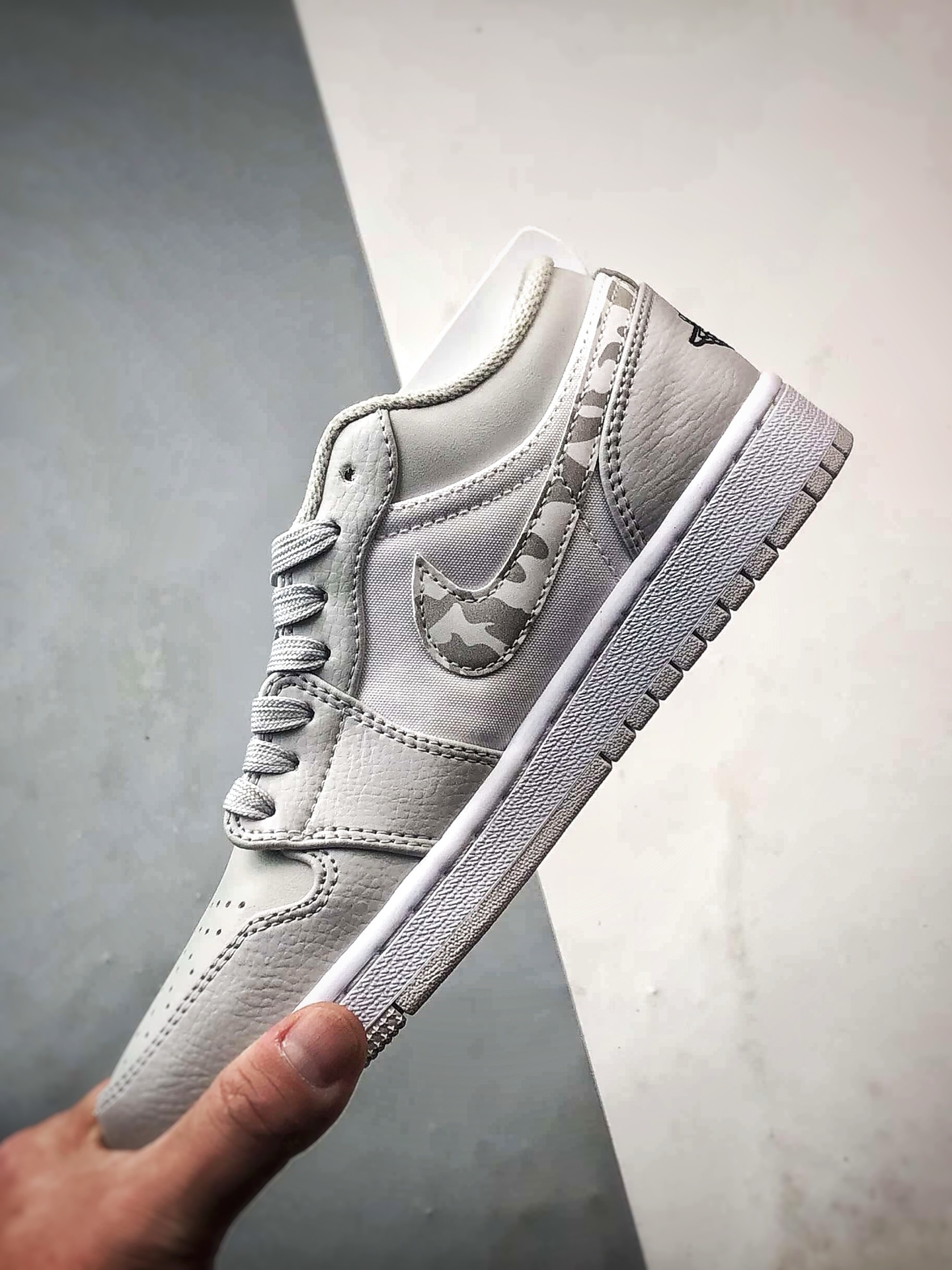 Air Jordan 1 Low 灰白迷彩 DC9036-100