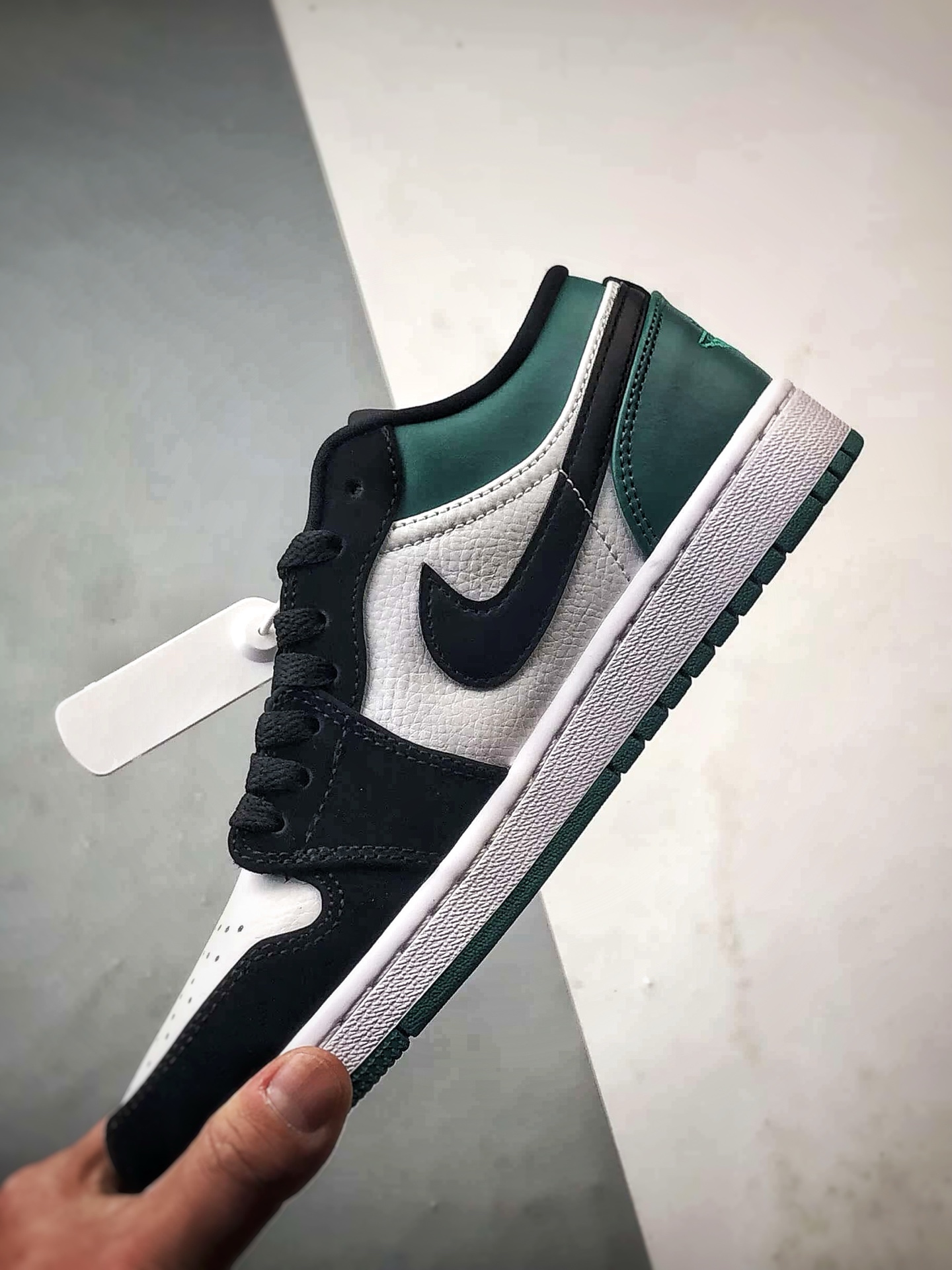 Air Jordan 1 Low 黑白绿 553558-113