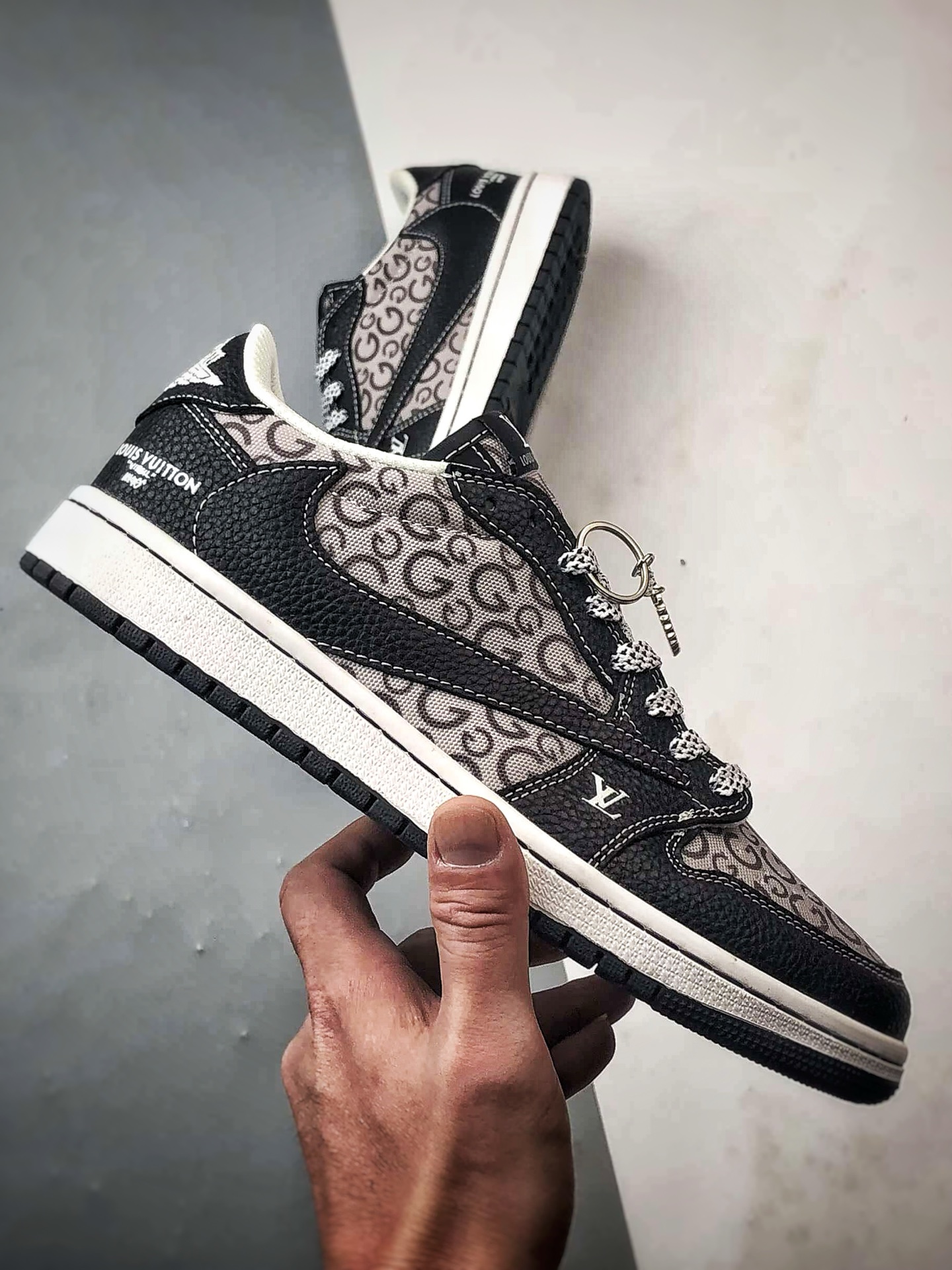 Air Jordan 1 Low ”高端定制” LV印花灰黑倒钩 DZ5899-041