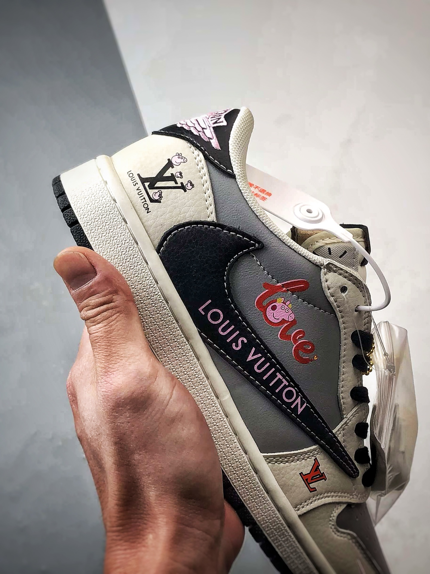 270 Air Jordan 1 Low ”高端定制” LV米灰黑倒钩 DZ2688-005-Chinese UA Cheap High Quatity Brand Clothes Bags handbags Sneakers wholesale wholesaler seller from China Factory suppliers Fashion Clothing Shoes best Quality Beautiful Price 270 Air Jordan 1 Low ”高端定制” LV米灰黑倒钩 DZ2688-005