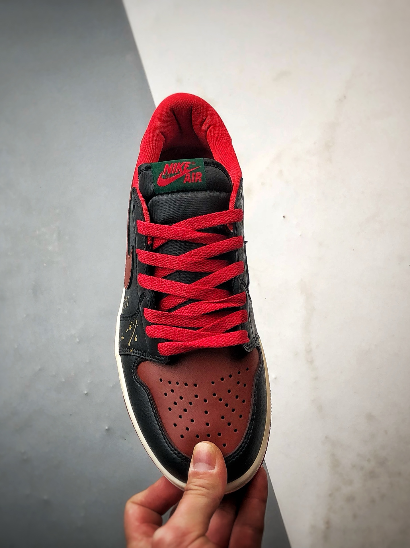定制球鞋 Air Jordan 1 Low 赤炎飞马 马年黑红 CZ0775-036 定制球鞋 Air Jordan 1 Low 赤炎飞马 马年黑红 CZ0775-036