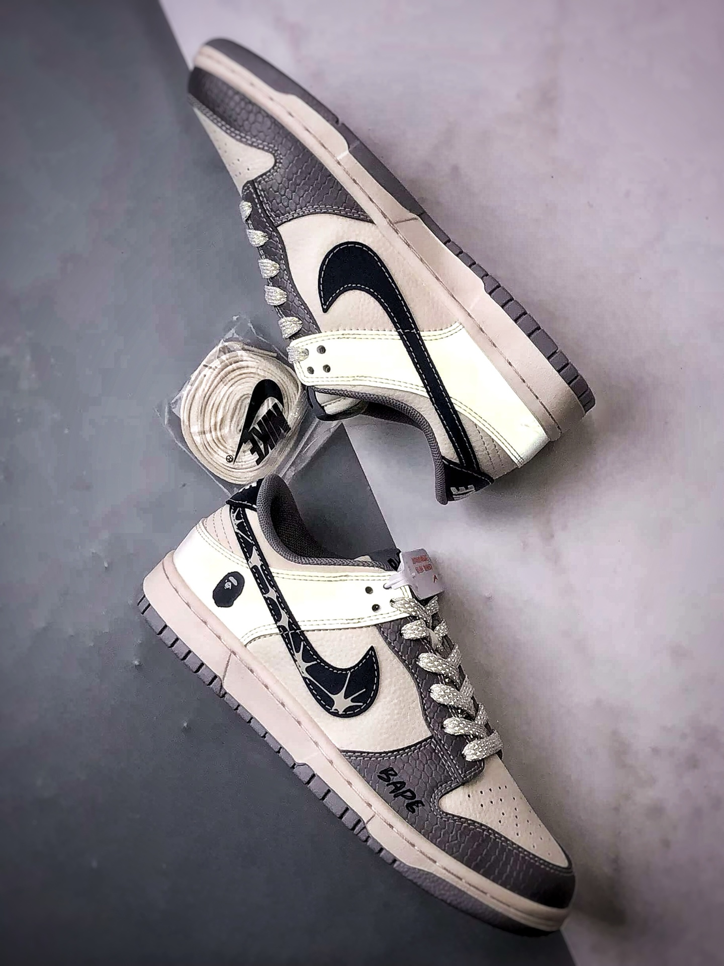 NK Dunk Low Retro ”DIY高端定制” Bape蛇鳞纹米灰蓝 低帮休闲运动板鞋 JP1648-036 NK Dunk Low Retro ”DIY高端定制” Bape蛇鳞纹米灰蓝 低帮休闲运动板鞋 JP1648-036