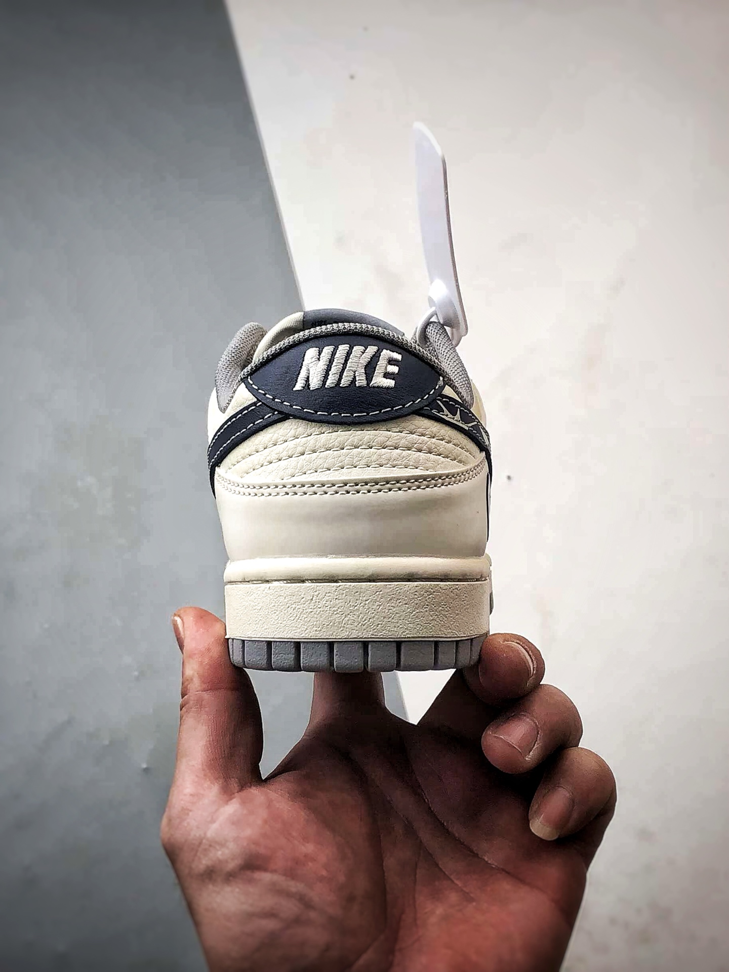 NK Dunk Low Retro ”DIY高端定制” Bape蛇鳞纹米灰蓝 低帮休闲运动板鞋 JP1648-036 NK Dunk Low Retro ”DIY高端定制” Bape蛇鳞纹米灰蓝 低帮休闲运动板鞋 JP1648-036