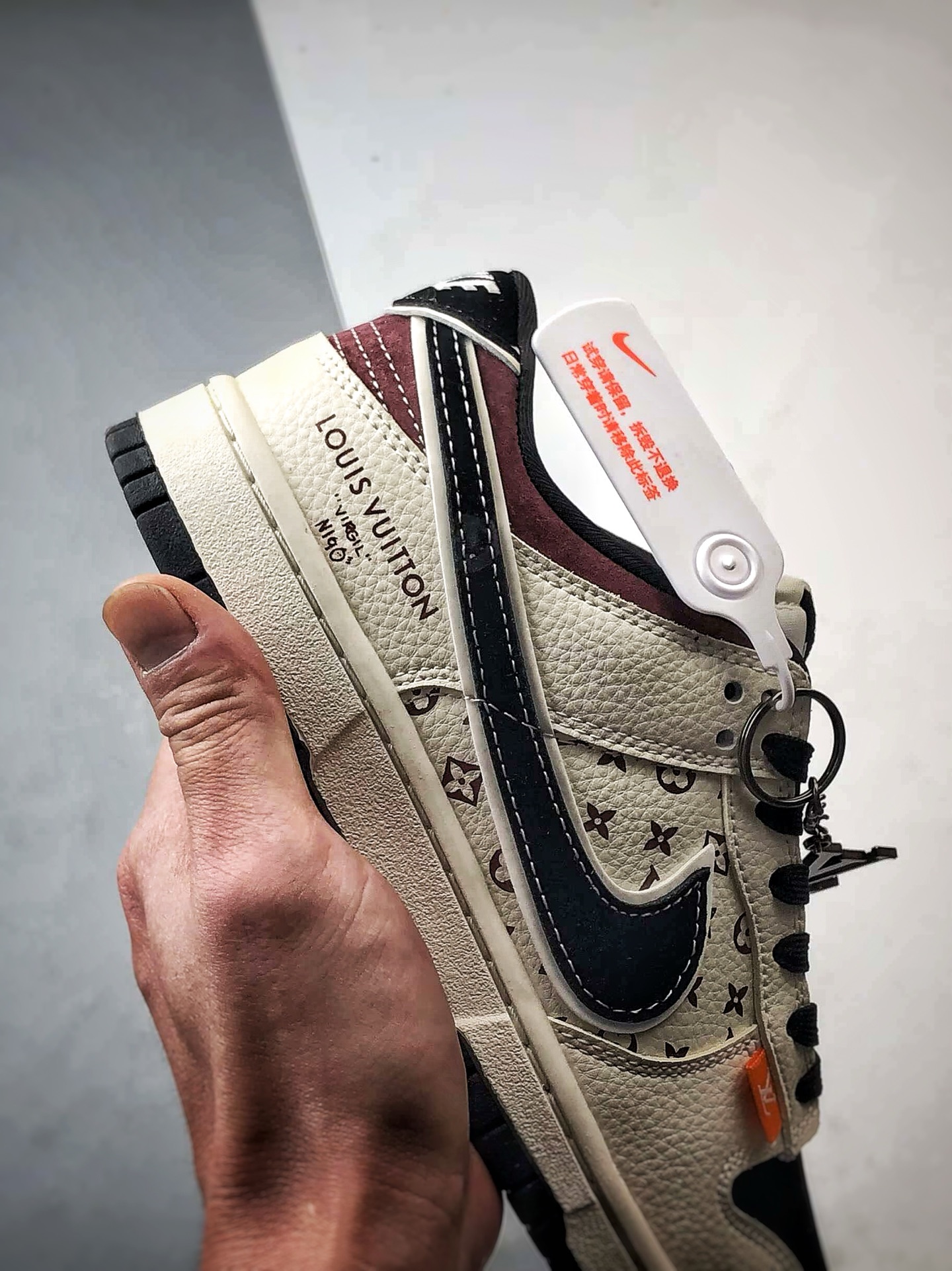 290 NK Dunk Low Retro ”DIY高端定制” LV印花米黑紫 低帮休闲运动板鞋 MN1688-105-Chinese UA Cheap High Quatity Brand Clothes Bags handbags Sneakers wholesale wholesaler seller from China Factory suppliers Fashion Clothing Shoes best Quality Beautiful Price 290 NK Dunk Low Retro ”DIY高端定制” LV印花米黑紫 低帮休闲运动板鞋 MN1688-105