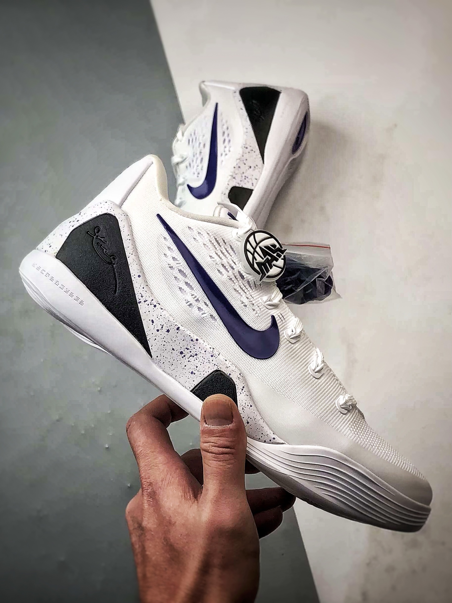 340 NK Kobe 9 Elite Low EM Protro 灭世科比9代 白紫色 IH1401-100-Chinese UA Cheap High Quatity Brand Clothes Bags handbags Sneakers wholesale wholesaler seller from China Factory suppliers Fashion Clothing Shoes best Quality Beautiful Price 340 NK Kobe 9 Elite Low EM Protro 灭世科比9代 白紫色 IH1401-100