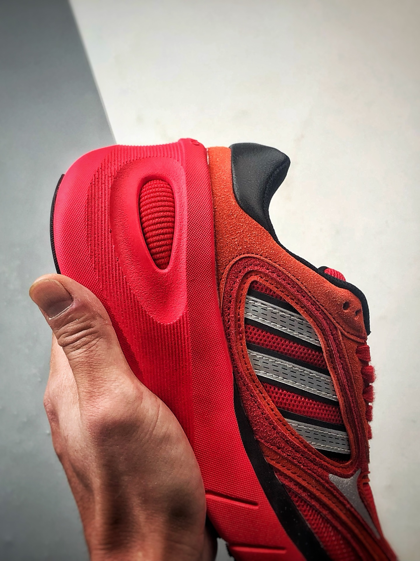 210 AD Adizero Goukana 红色 复古潮流厚底老爹风运动跑鞋 JP7198-Chinese UA Cheap High Quatity Brand Clothes Bags handbags Sneakers wholesale wholesaler seller from China Factory suppliers Fashion Clothing Shoes best Quality Beautiful Price 210 AD Adizero Goukana 红色 复古潮流厚底老爹风运动跑鞋 JP7198