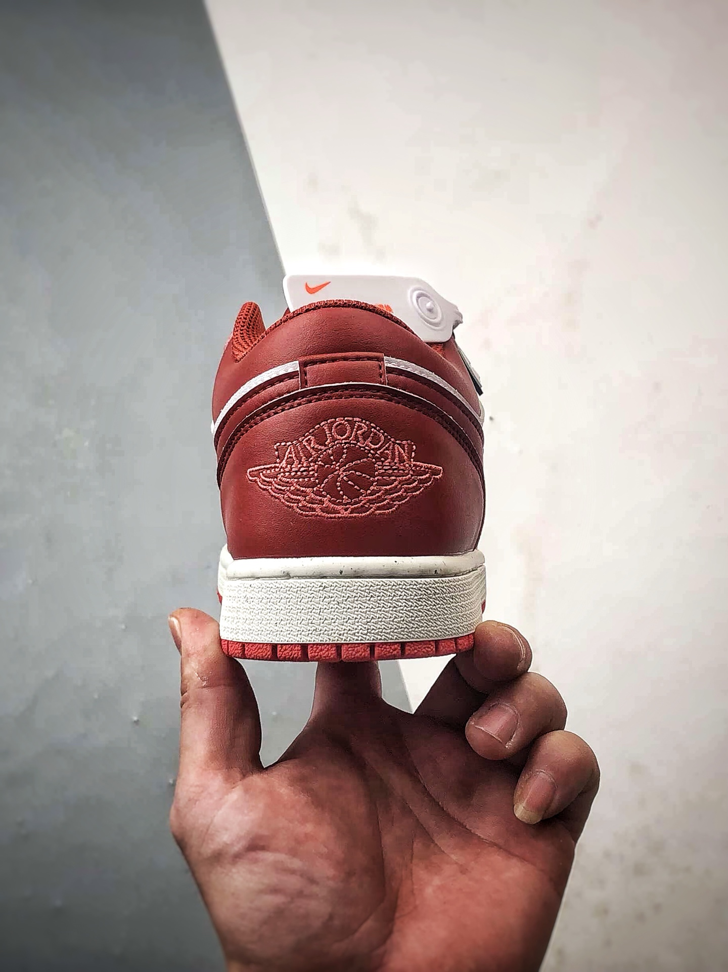 220 Air Jordan 1 Low 沙丘红 FJ3459-160-Chinese UA Cheap High Quatity Brand Clothes Bags handbags Sneakers wholesale wholesaler seller from China Factory suppliers Fashion Clothing Shoes best Quality Beautiful Price 220 Air Jordan 1 Low 沙丘红 FJ3459-160